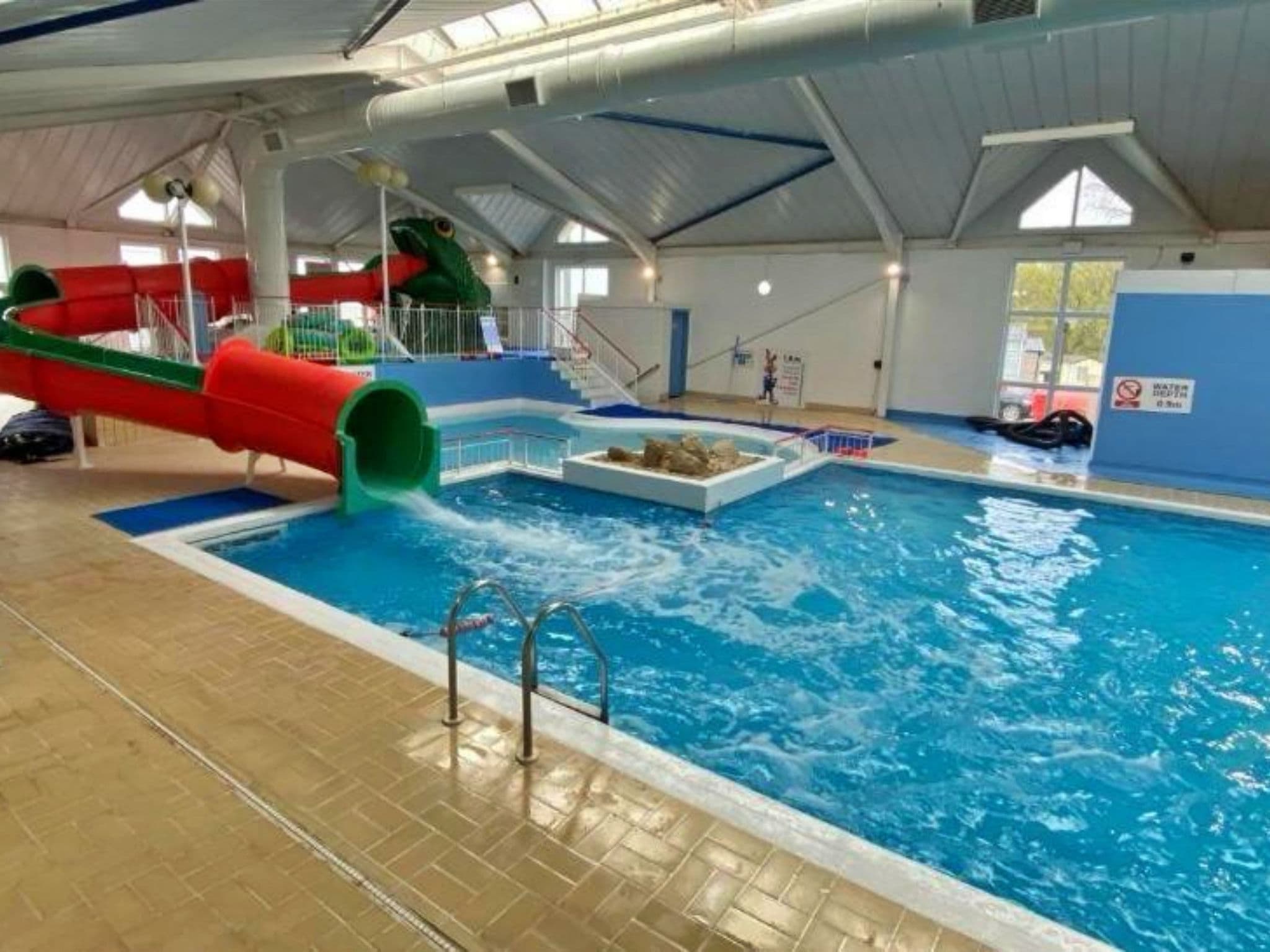 Pool Indoor