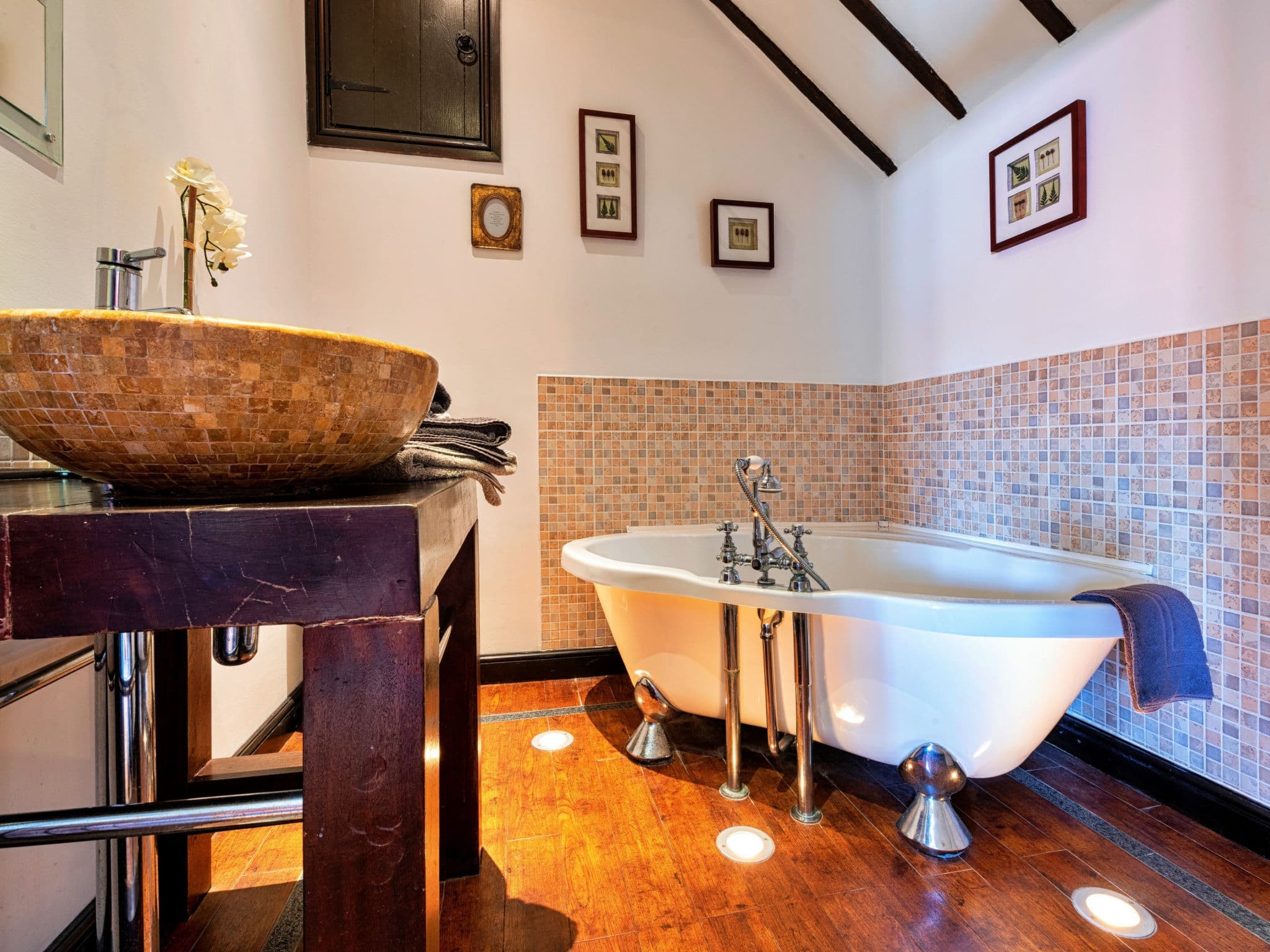 Bathroom / Wellness