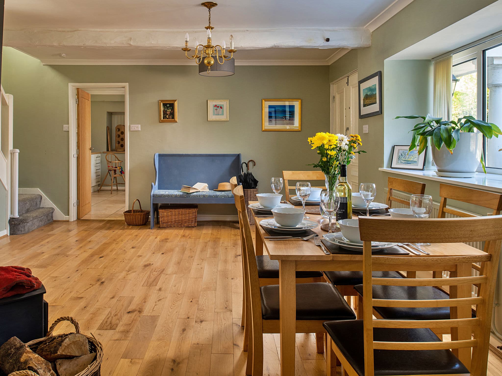 Kitchen / Dining Room