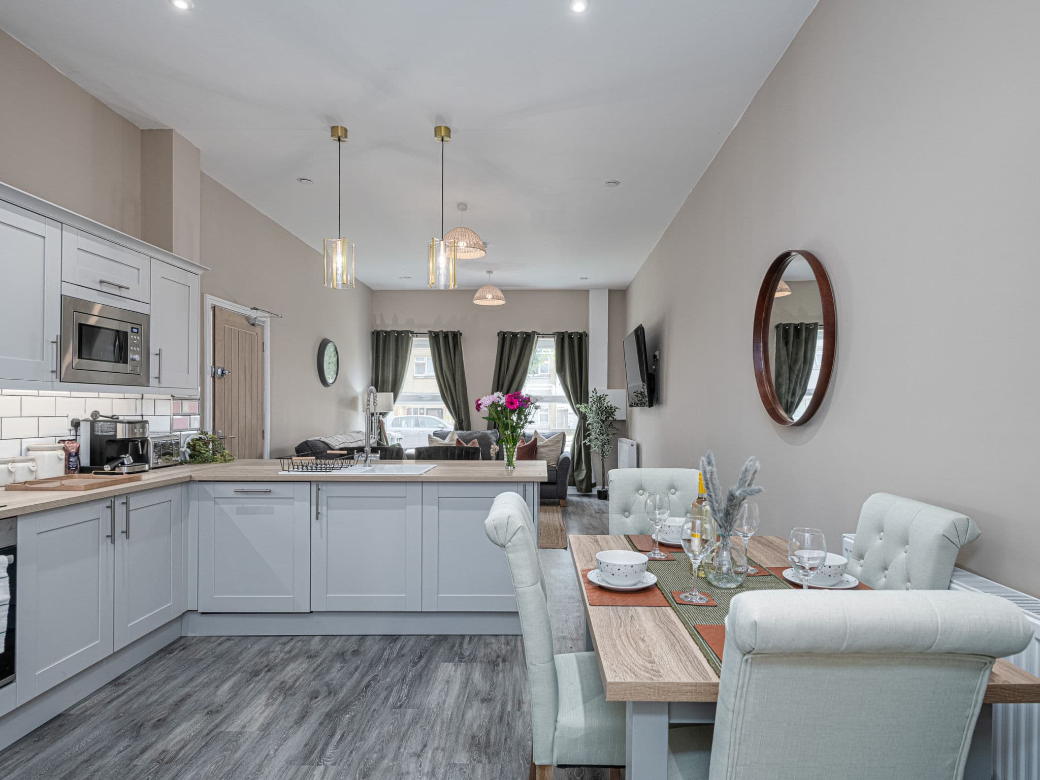 Kitchen / Dining Room