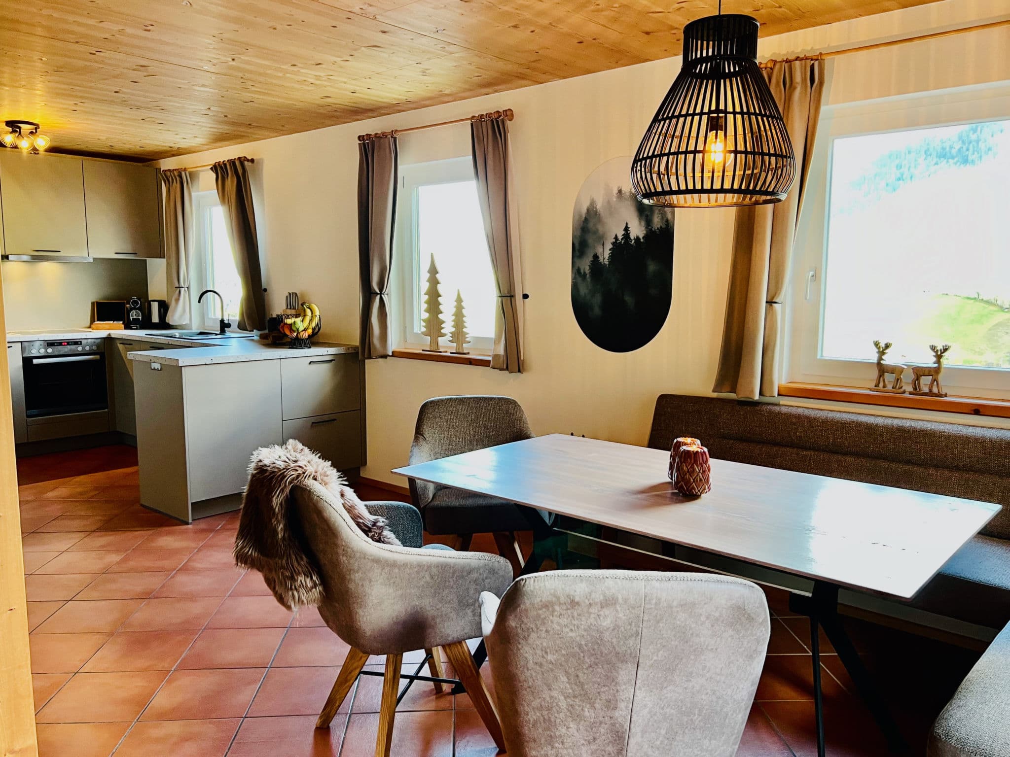 Kitchen / Dining Room