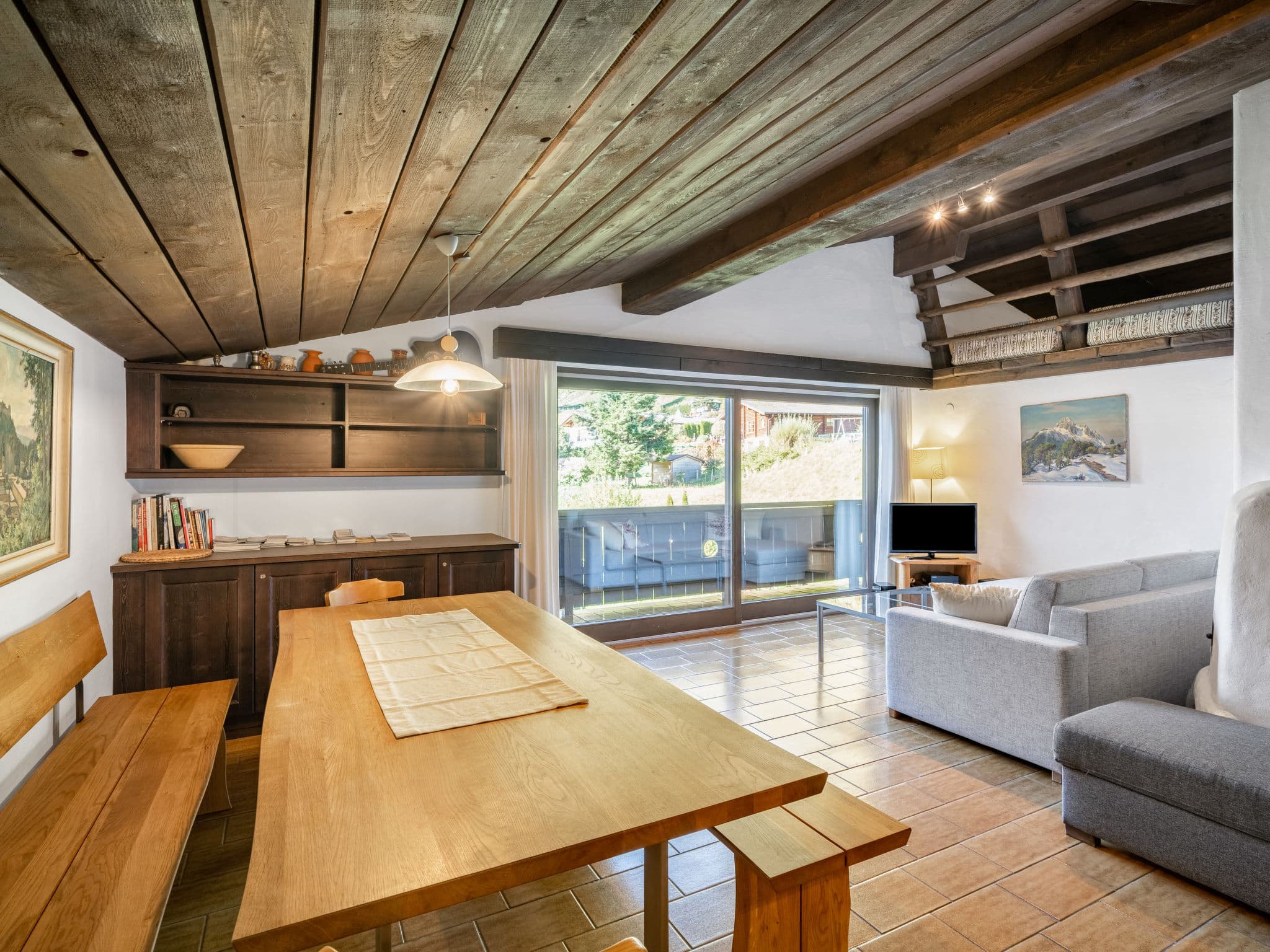 Kitchen / Dining Room
