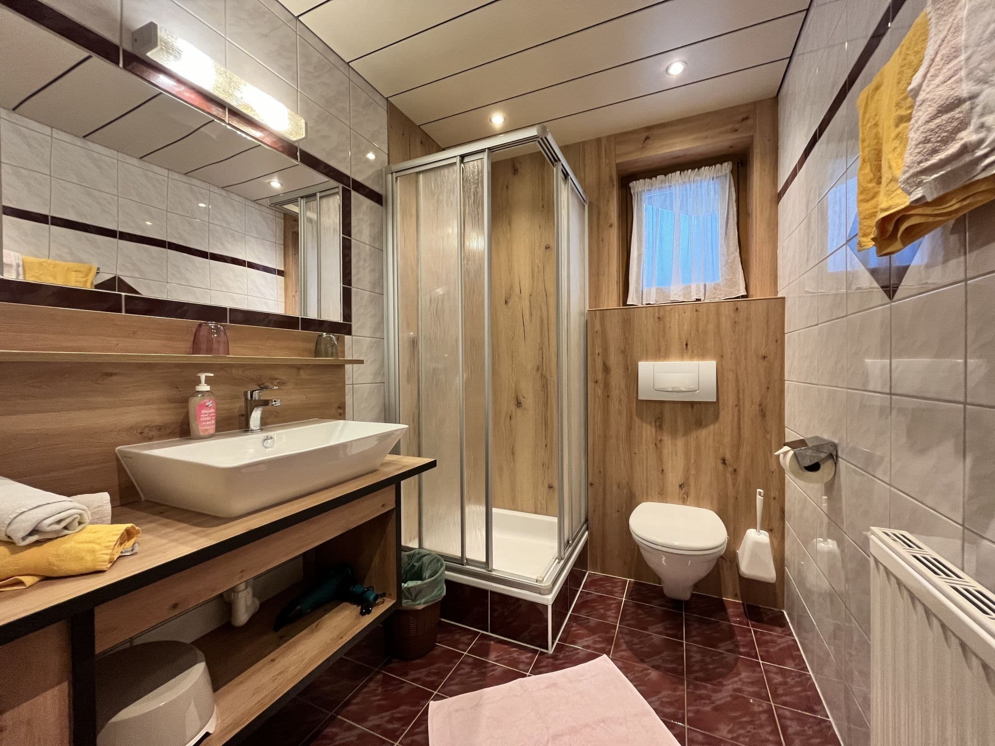 Bathroom / Wellness