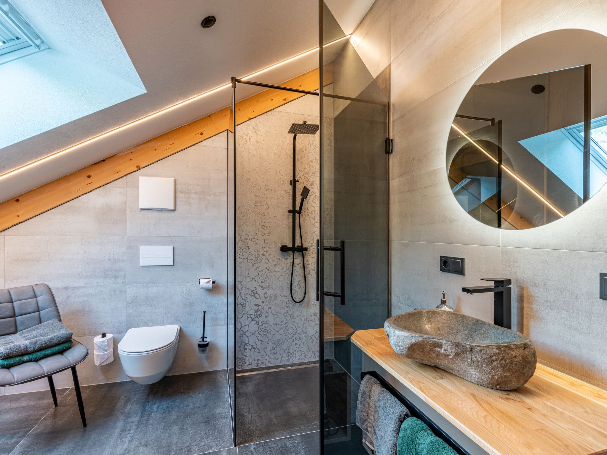 Bathroom / Wellness