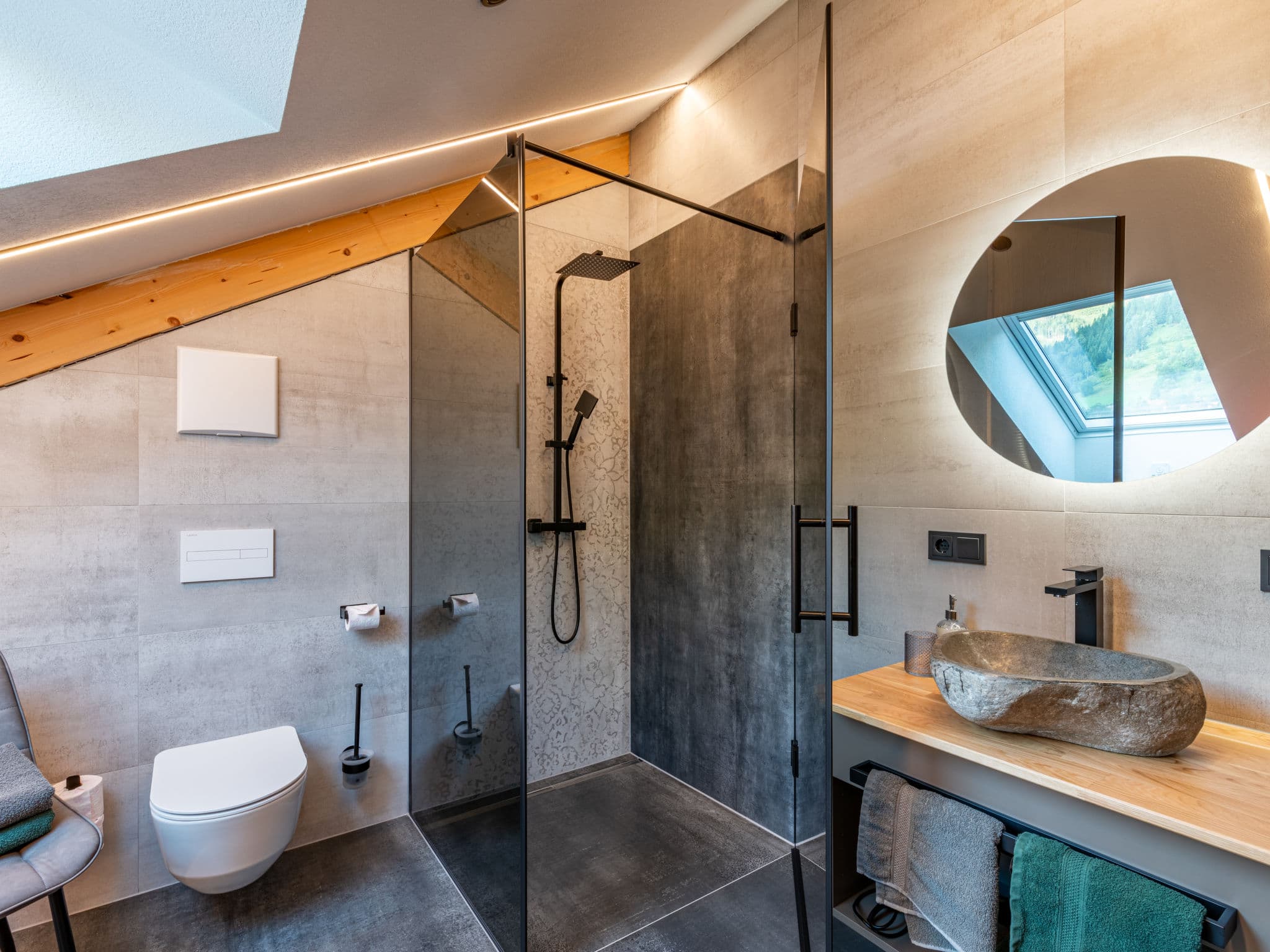 Bathroom / Wellness