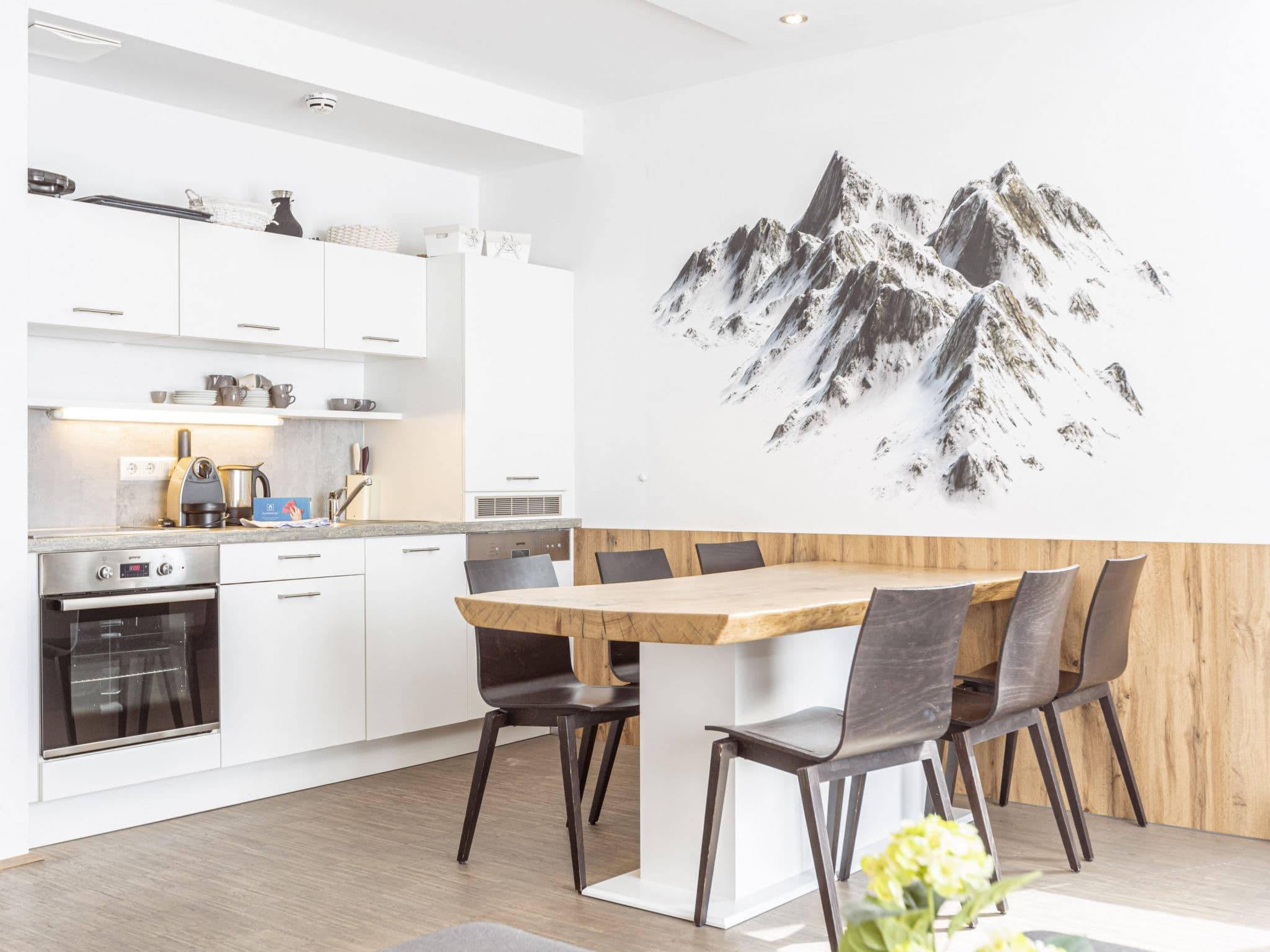 Kitchen / Dining Room