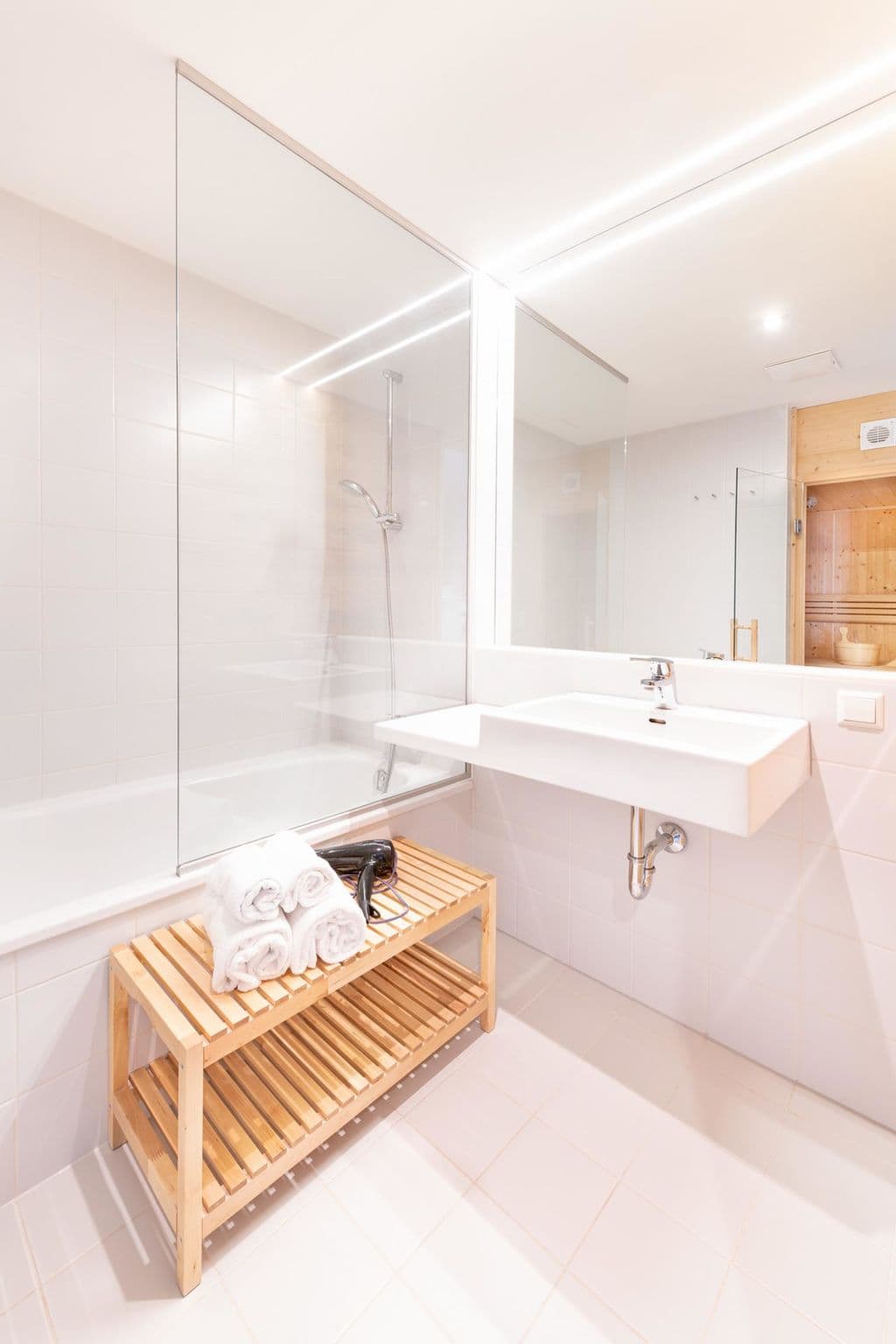 Bathroom / Wellness
