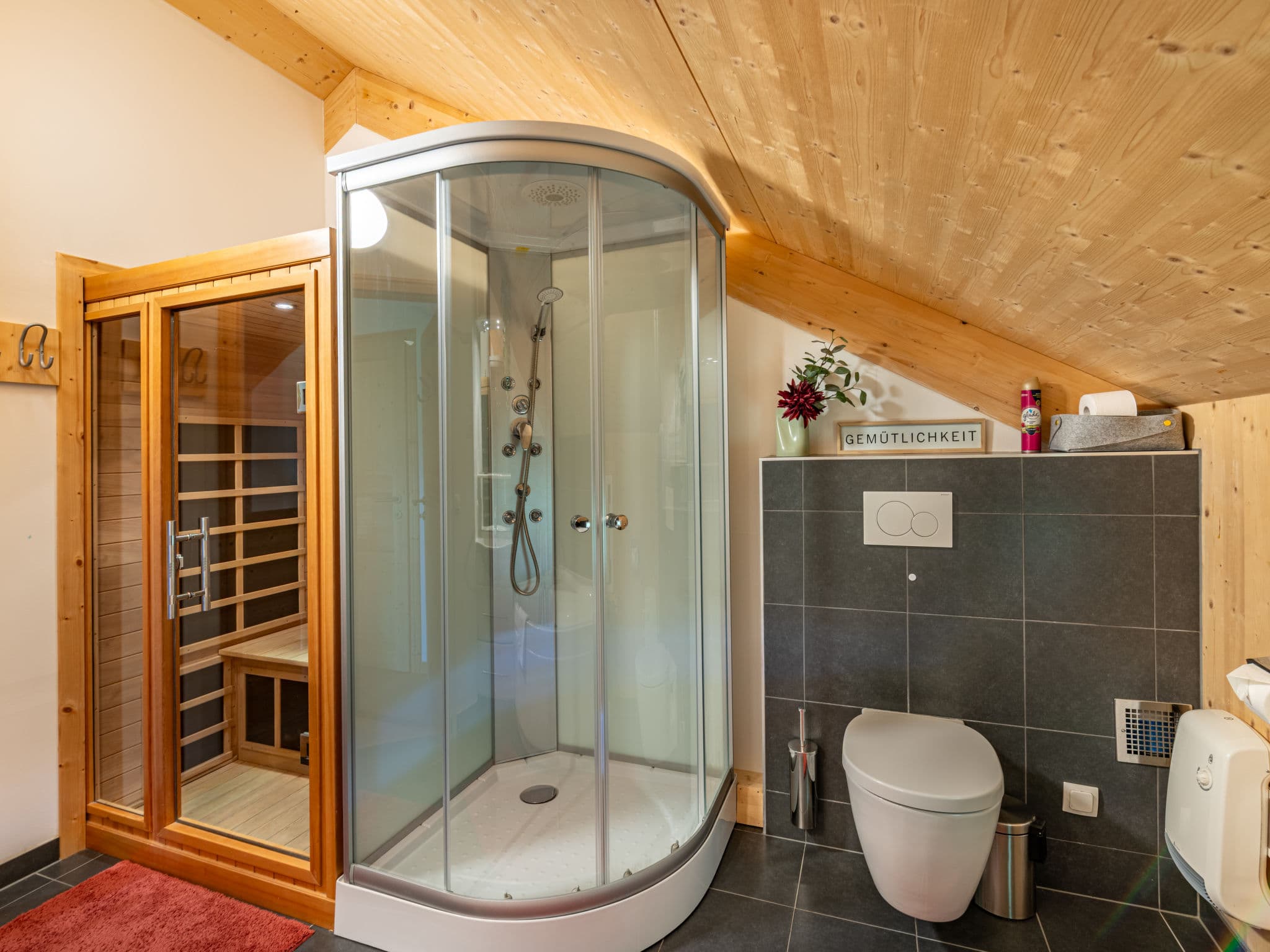 Bathroom / Wellness