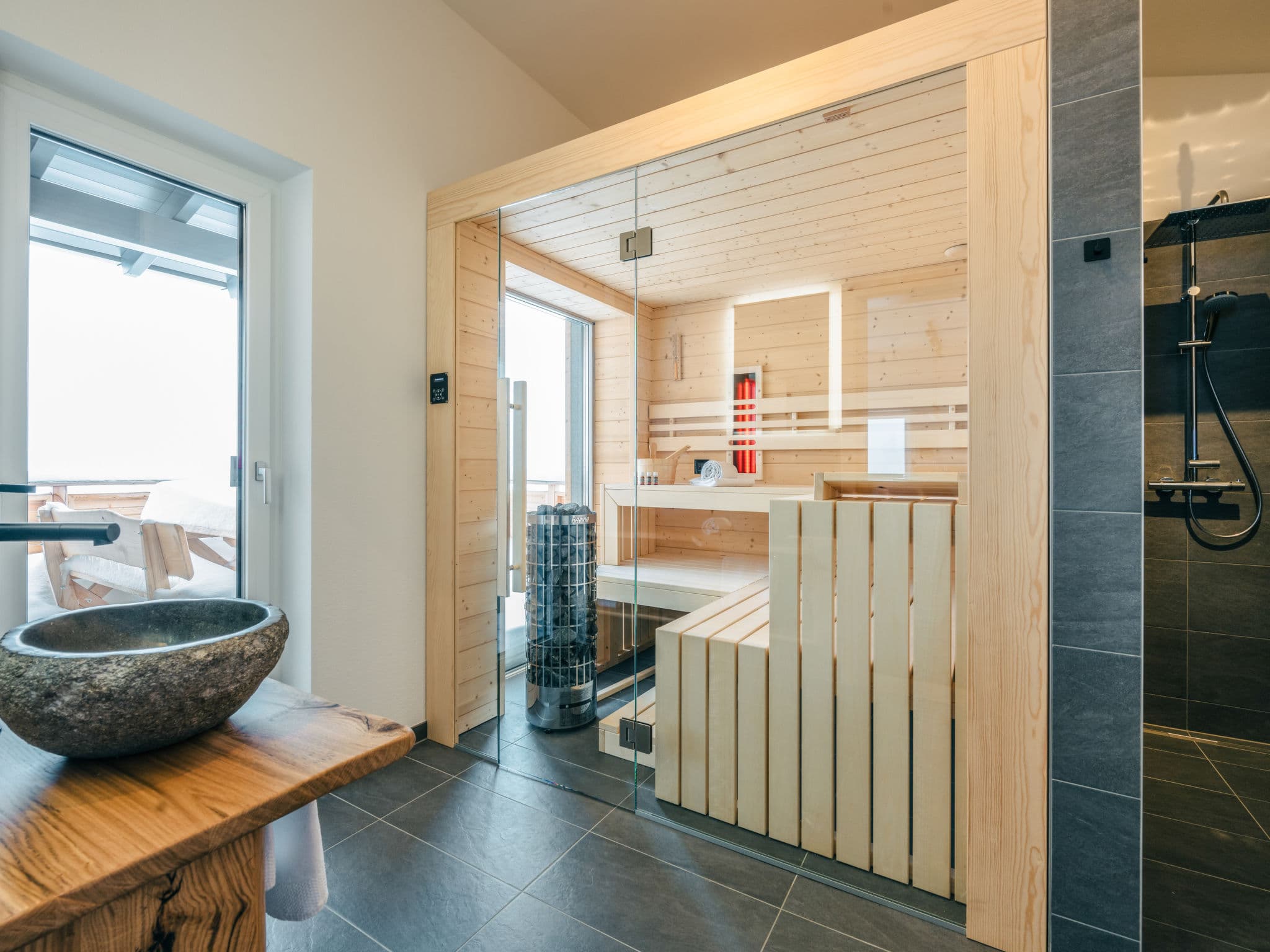 Bathroom / Wellness