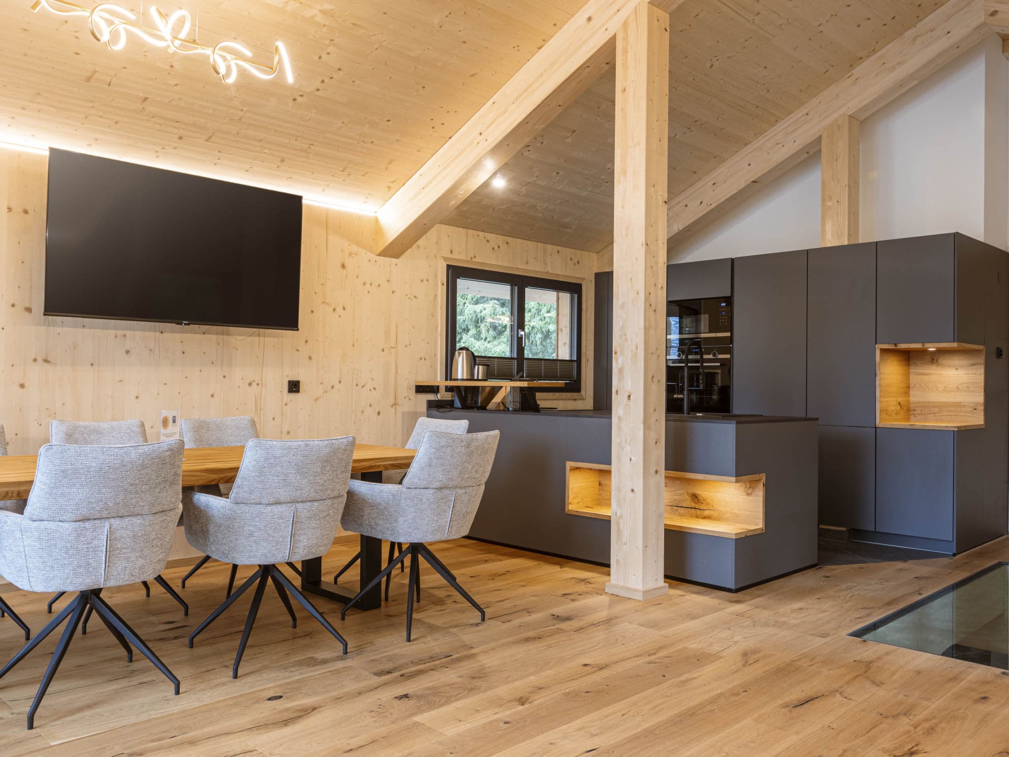Kitchen / Dining Room