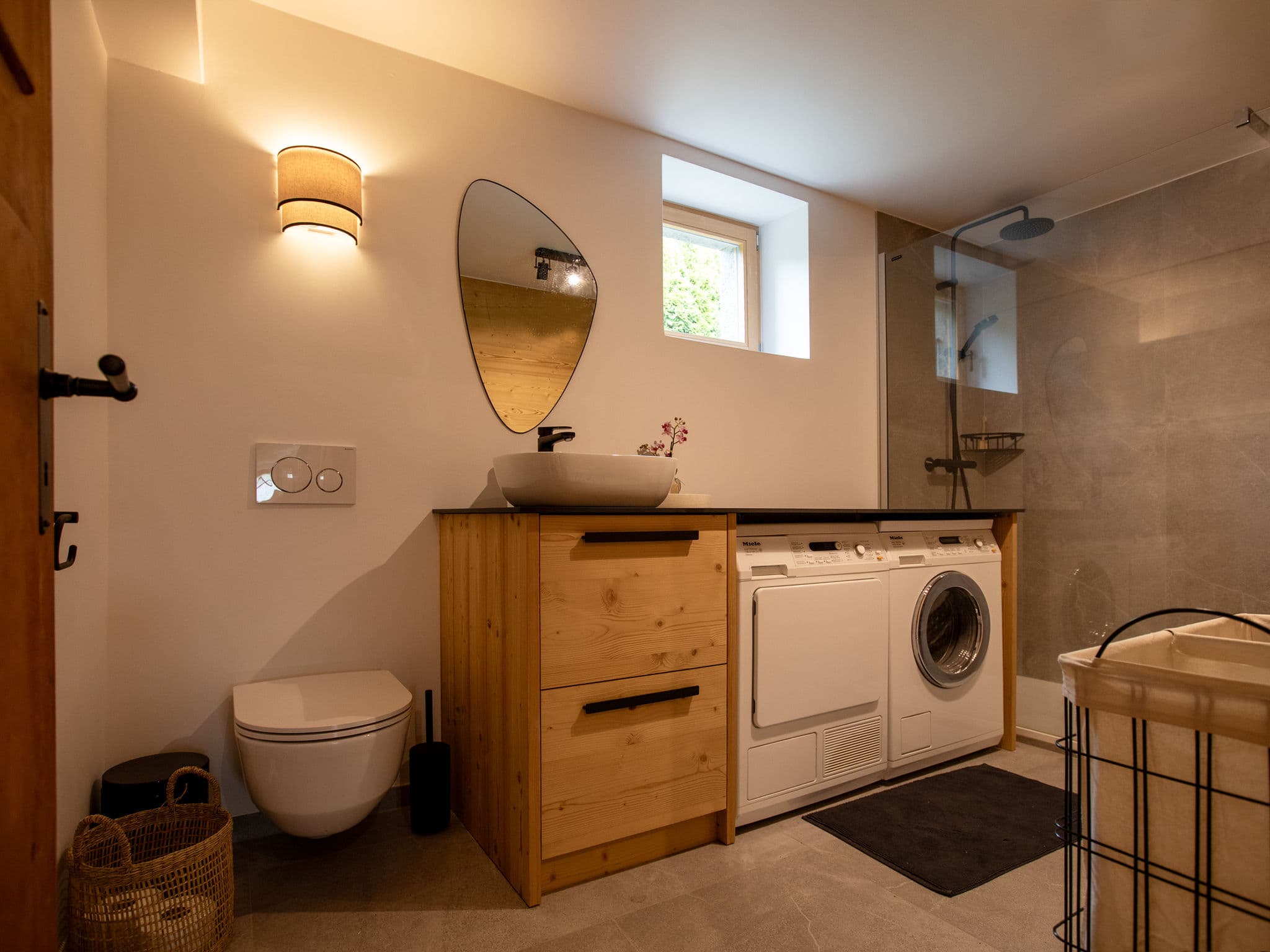 Bathroom / Wellness
