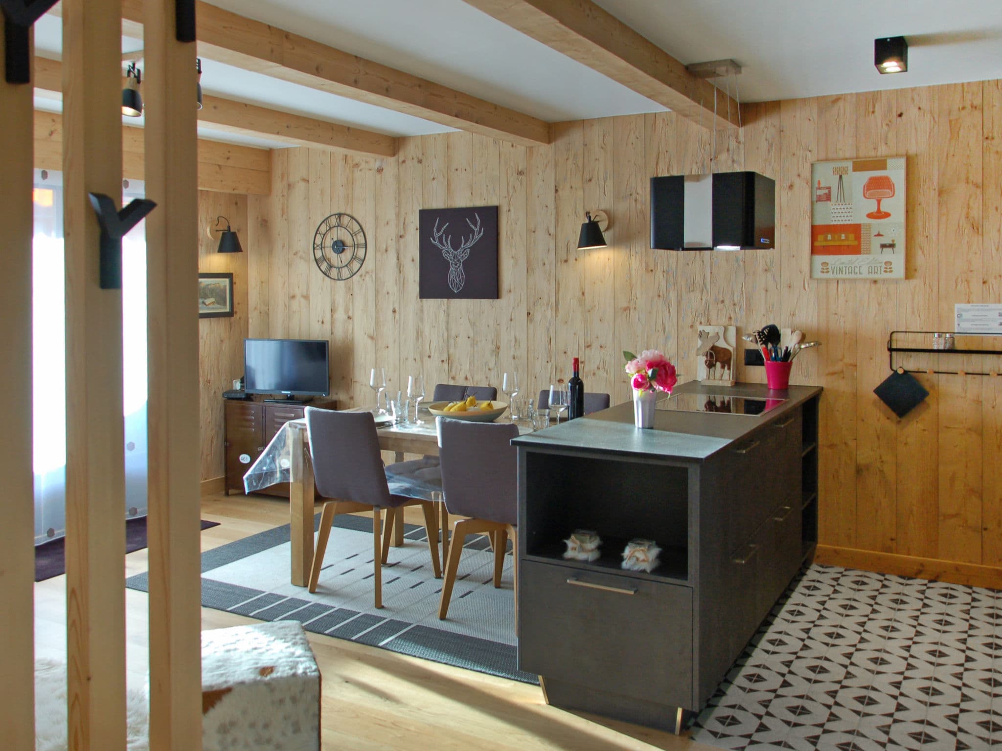 Kitchen / Dining Room