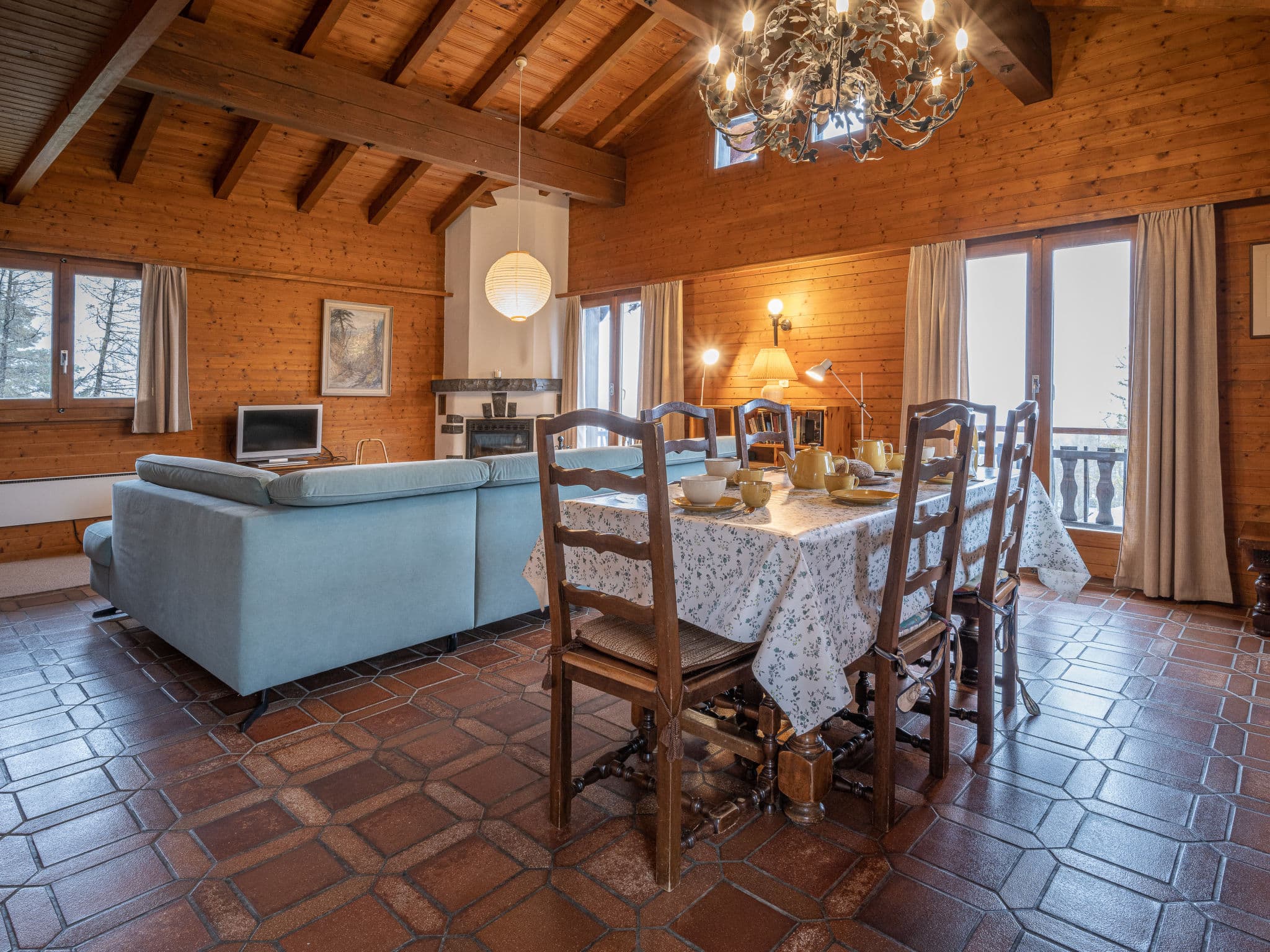 Kitchen / Dining Room