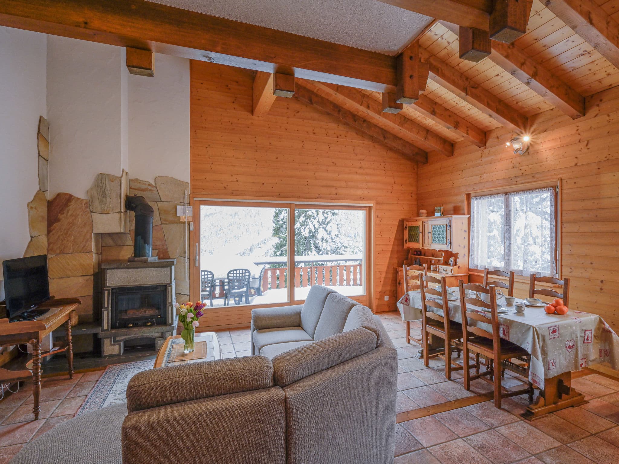Kitchen / Dining Room
