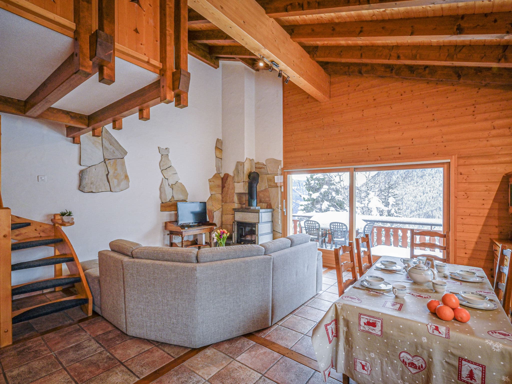 Kitchen / Dining Room