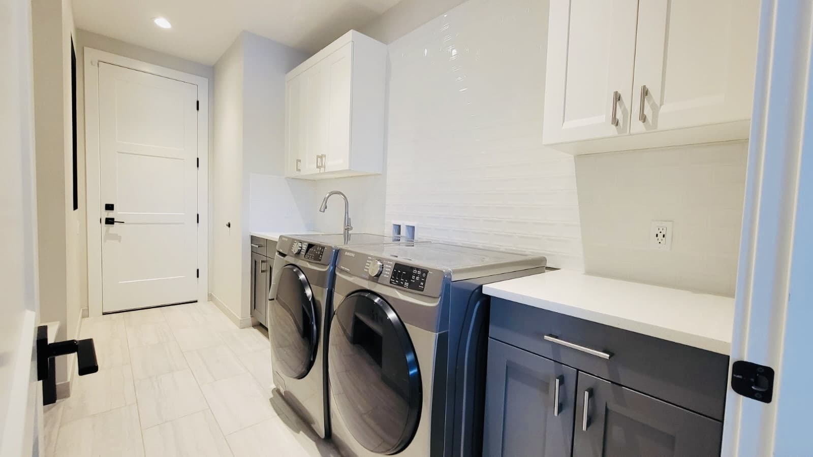 1ddb70d4-36d8-4806-8c6c-afd8cdf7afb1 2.jpg