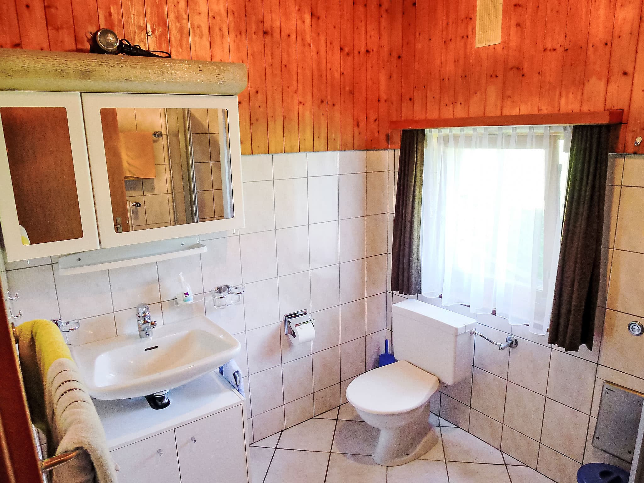Bathroom / Wellness