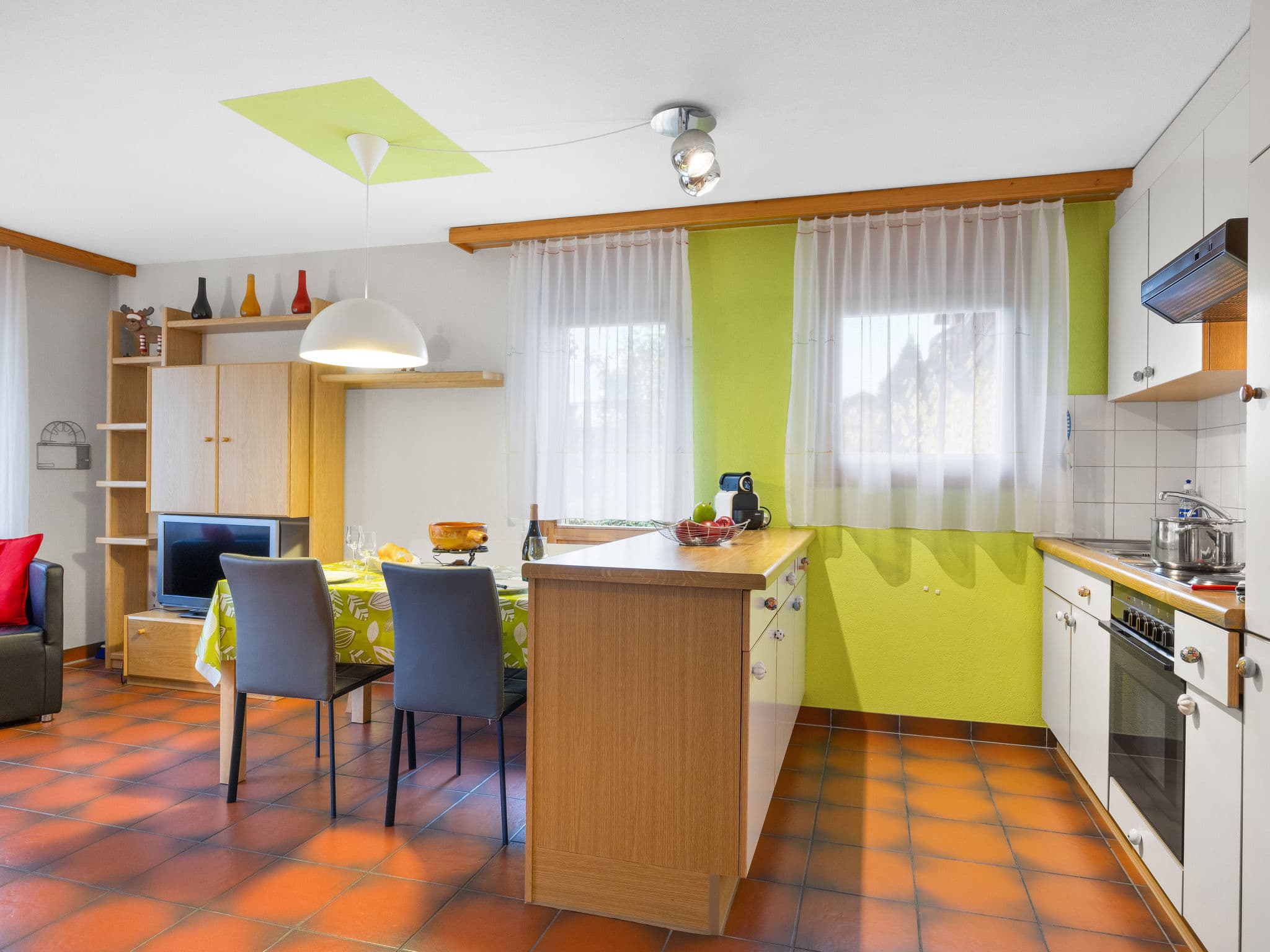 Kitchen / Dining Room