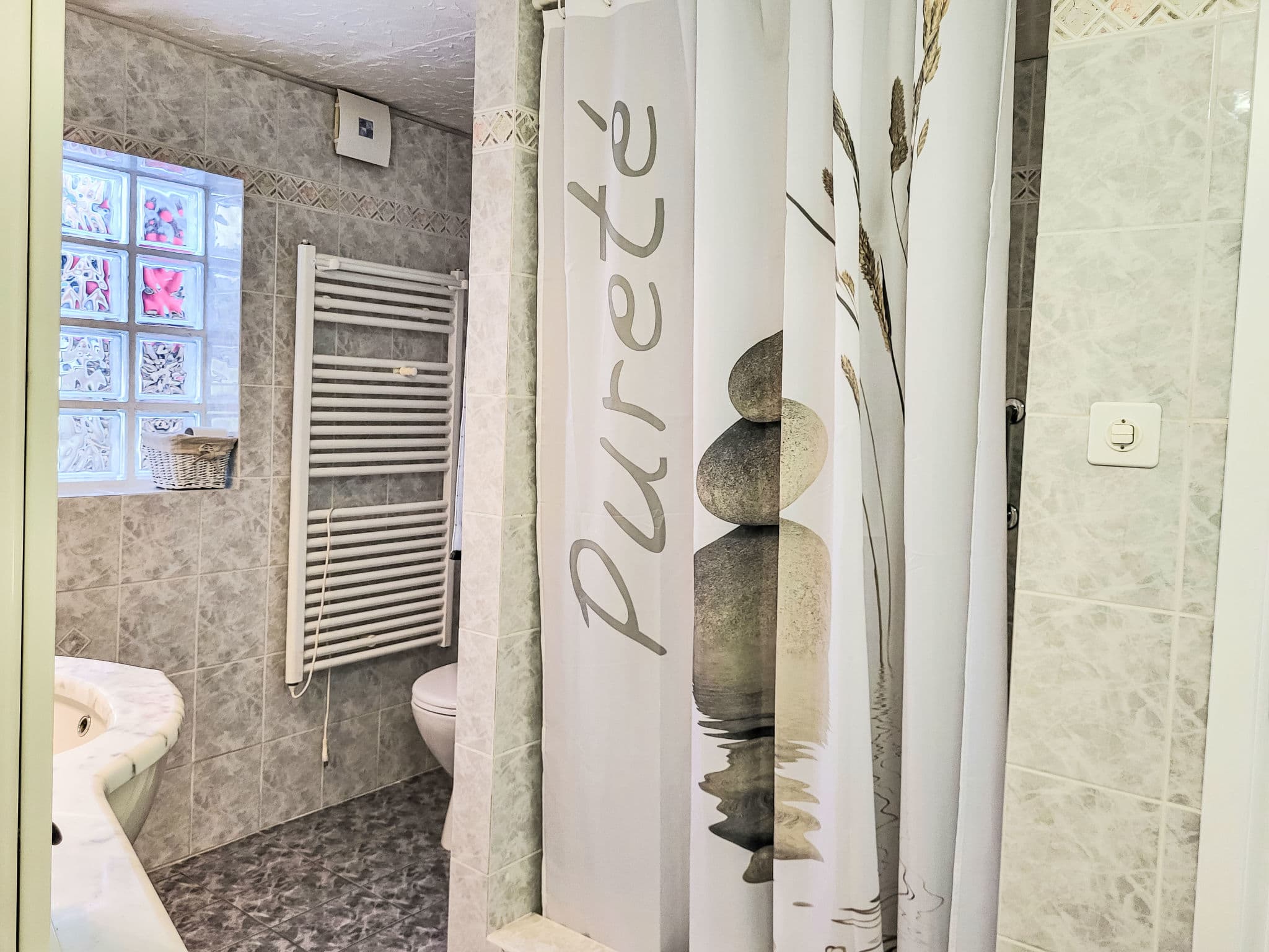 Bathroom / Wellness