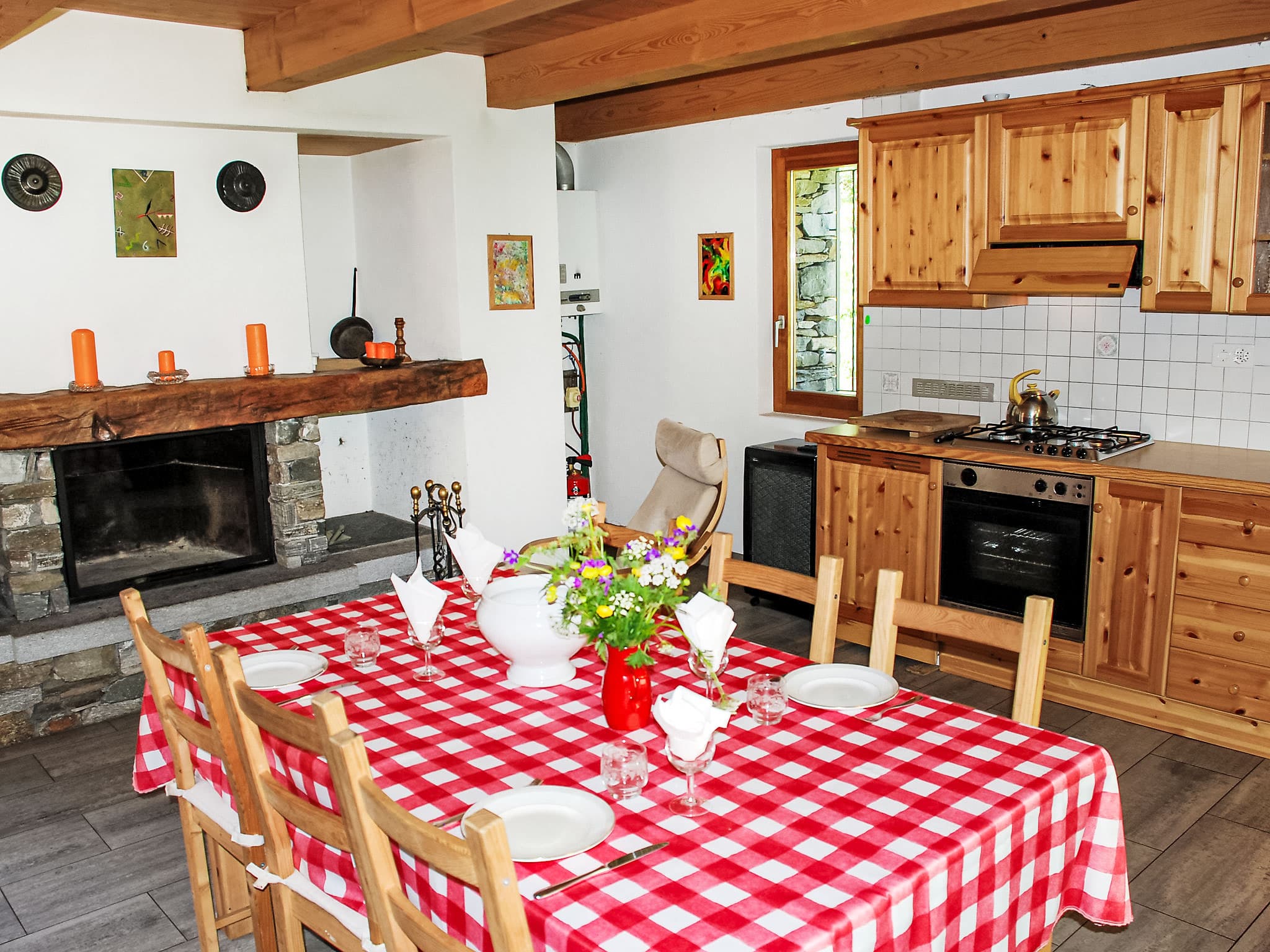 Kitchen / Dining Room