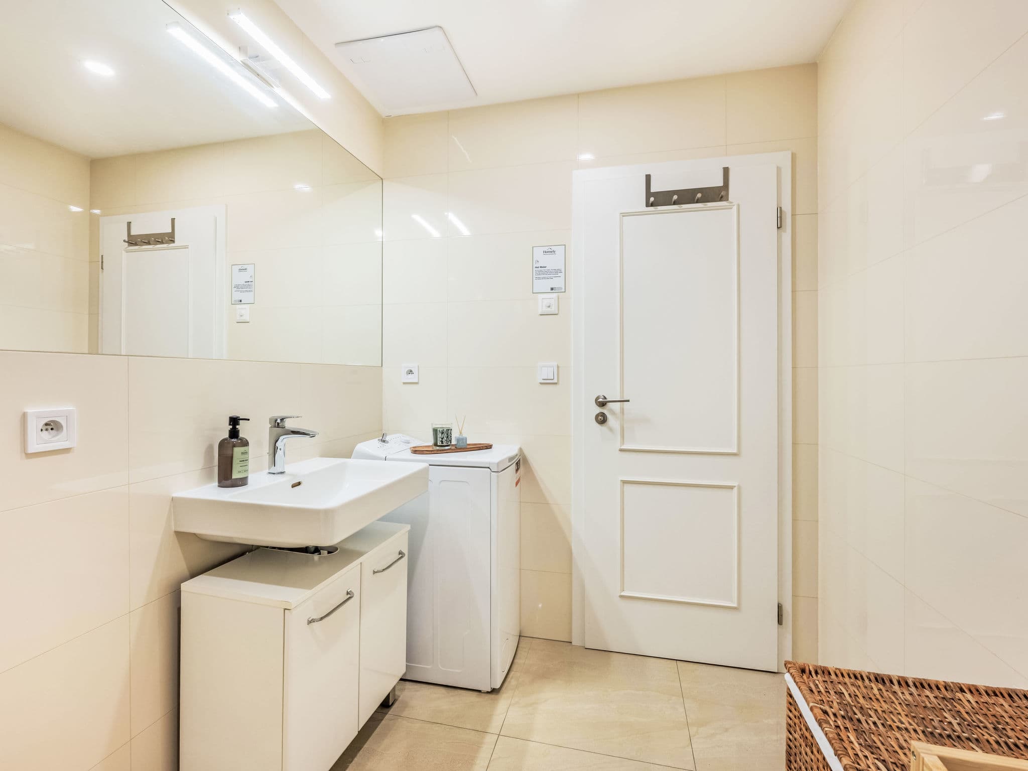 Bathroom / Wellness