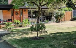 2BR 2BA Kirkland Bridle Trails Retreat