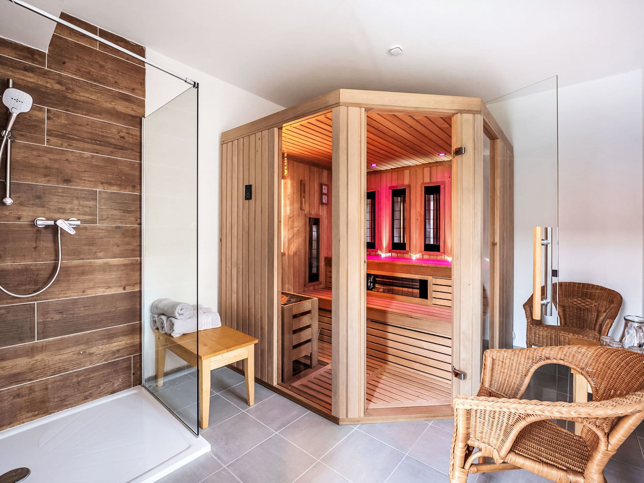 Bathroom / Wellness