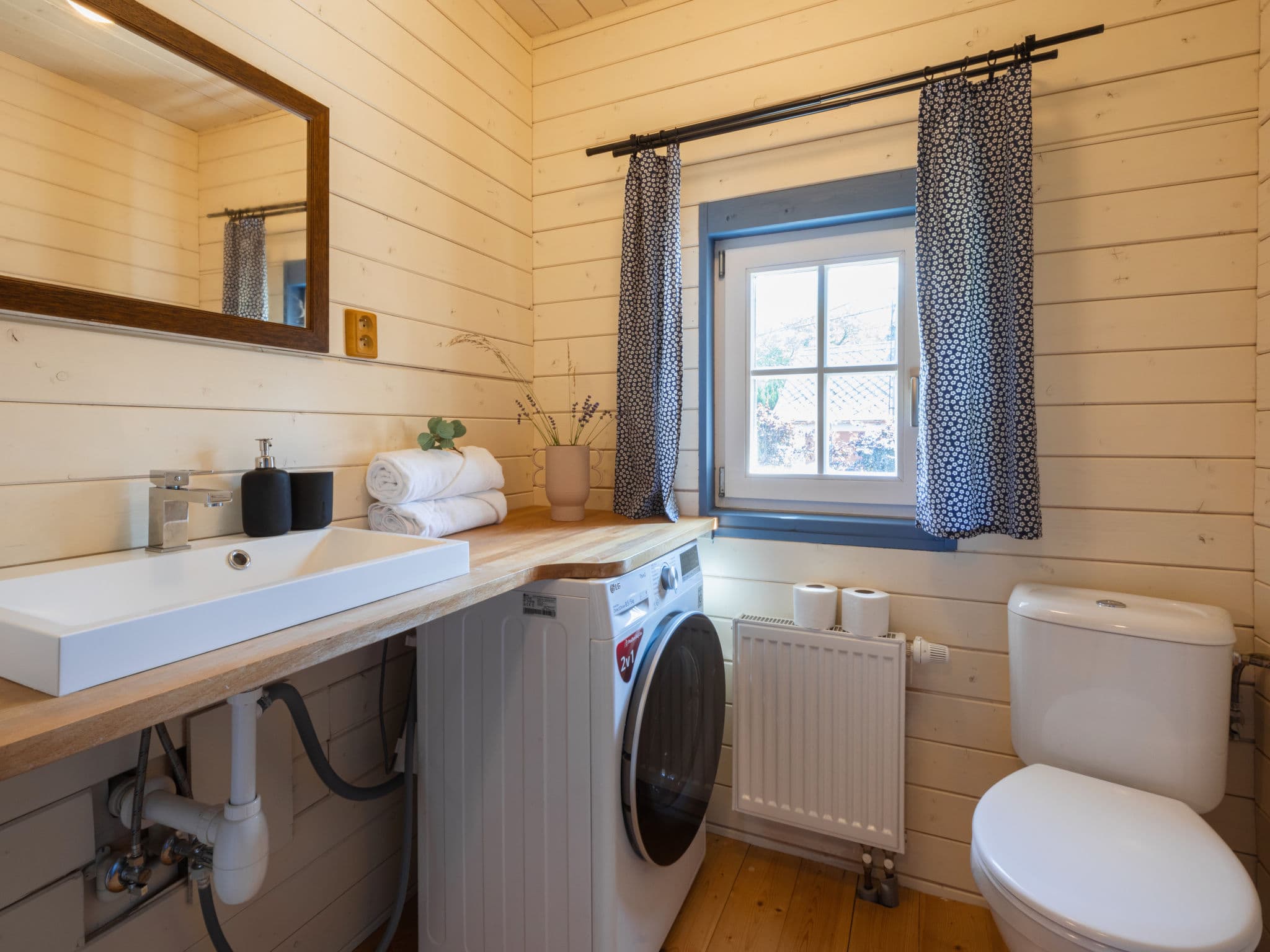 Bathroom / Wellness