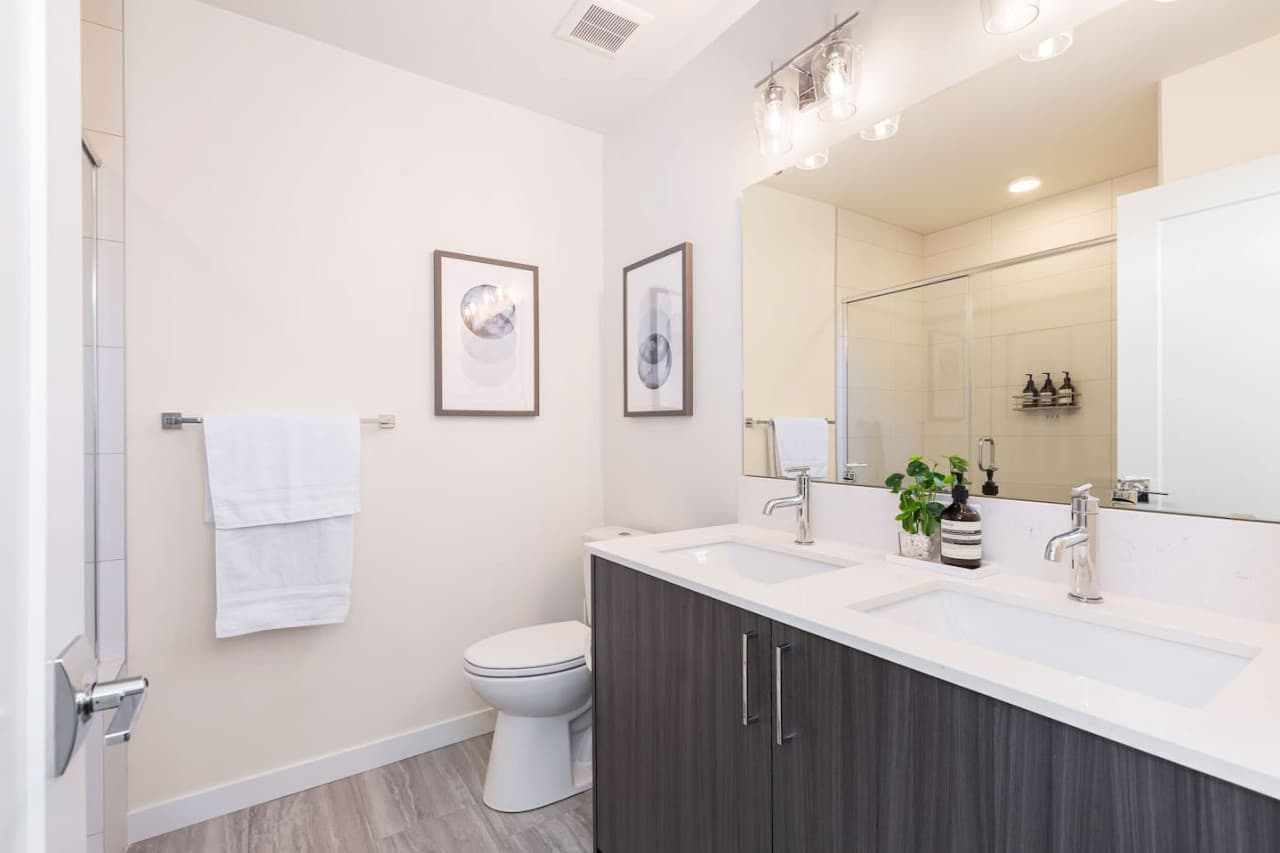 Enjoy added convenience with a three-quarter bathroom, providing additional amenities such as shampoo, conditioner, and body soap, along with soft towels.