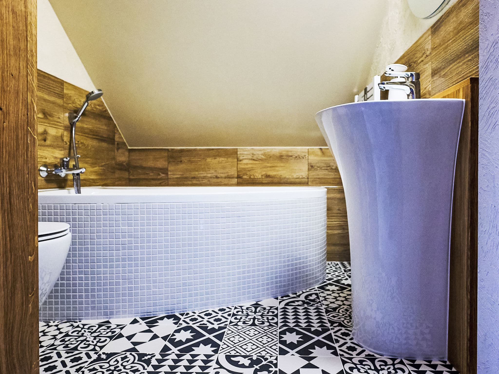 Bathroom / Wellness
