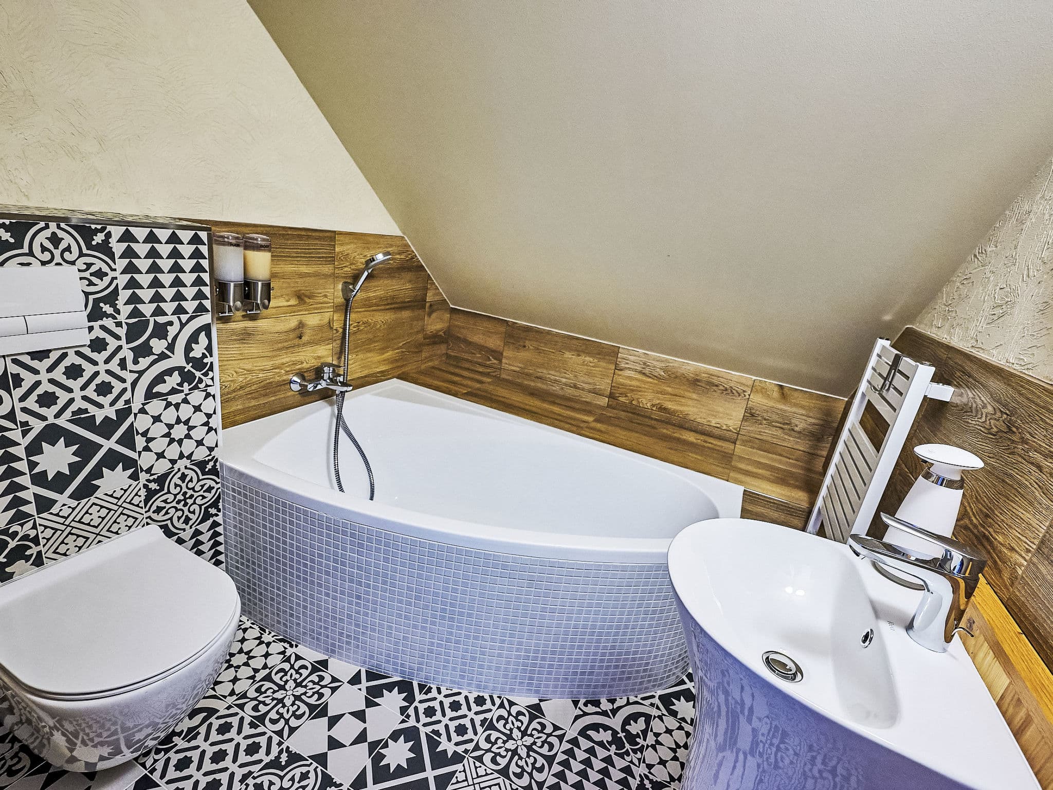 Bathroom / Wellness