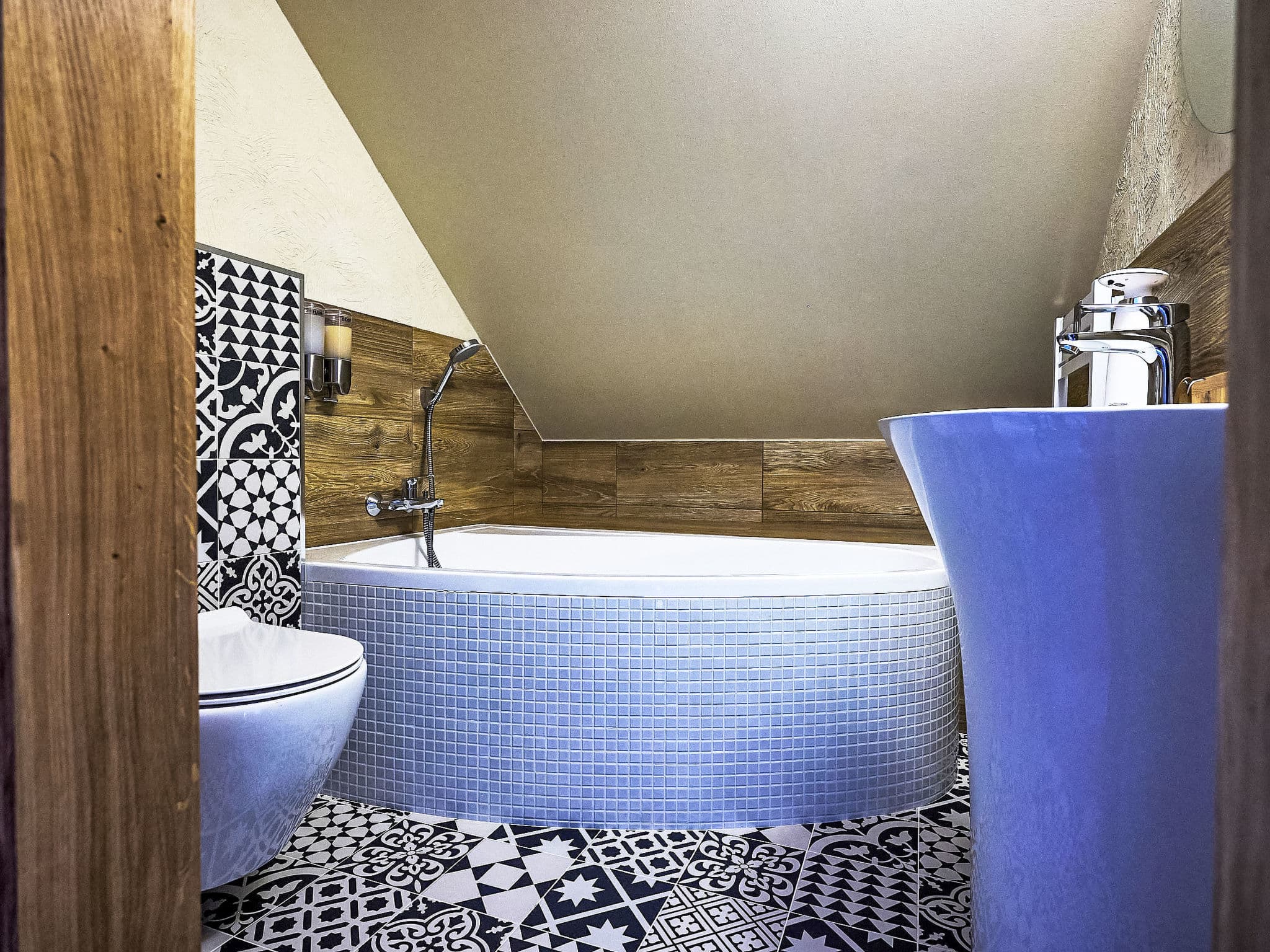 Bathroom / Wellness