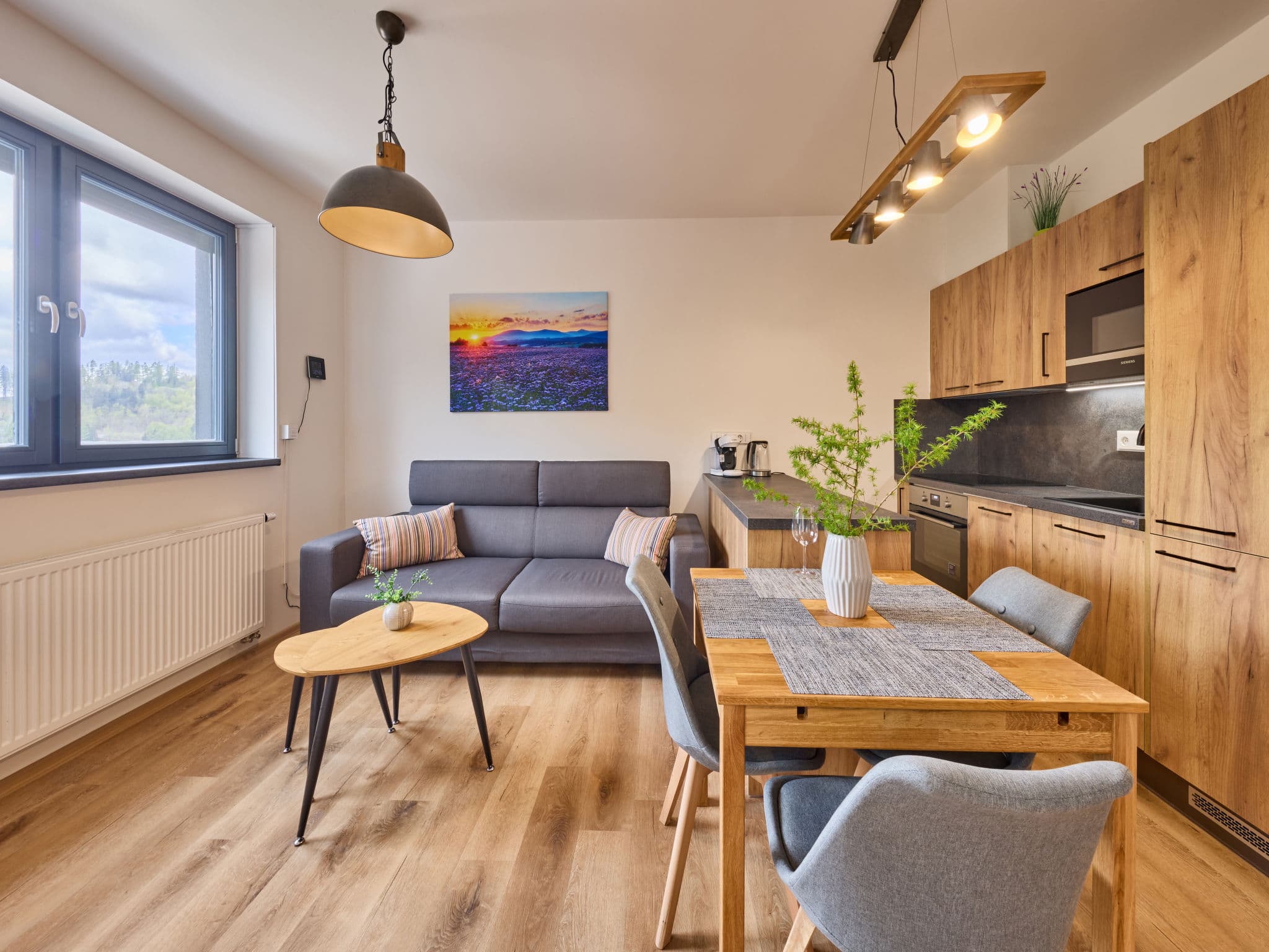 Kitchen / Dining Room