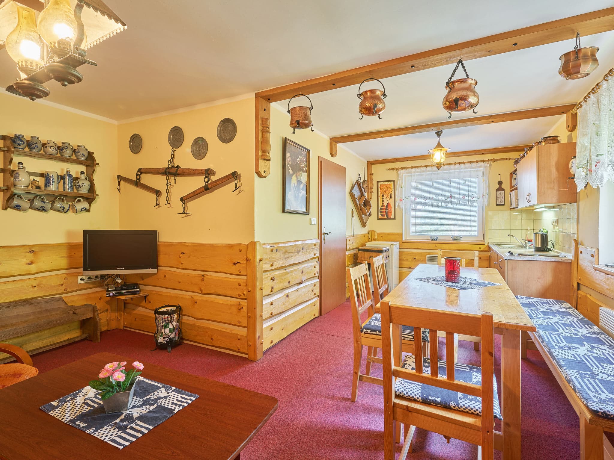 Kitchen / Dining Room