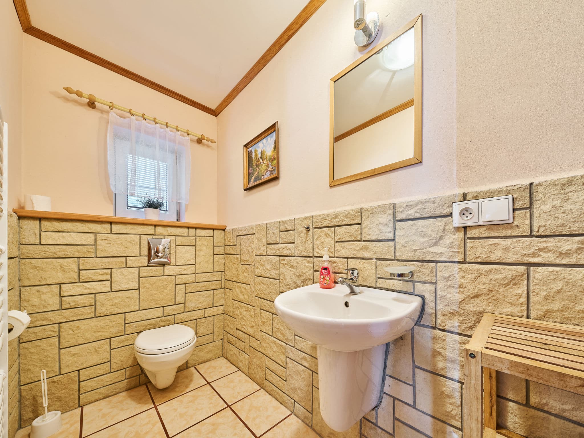 Bathroom / Wellness