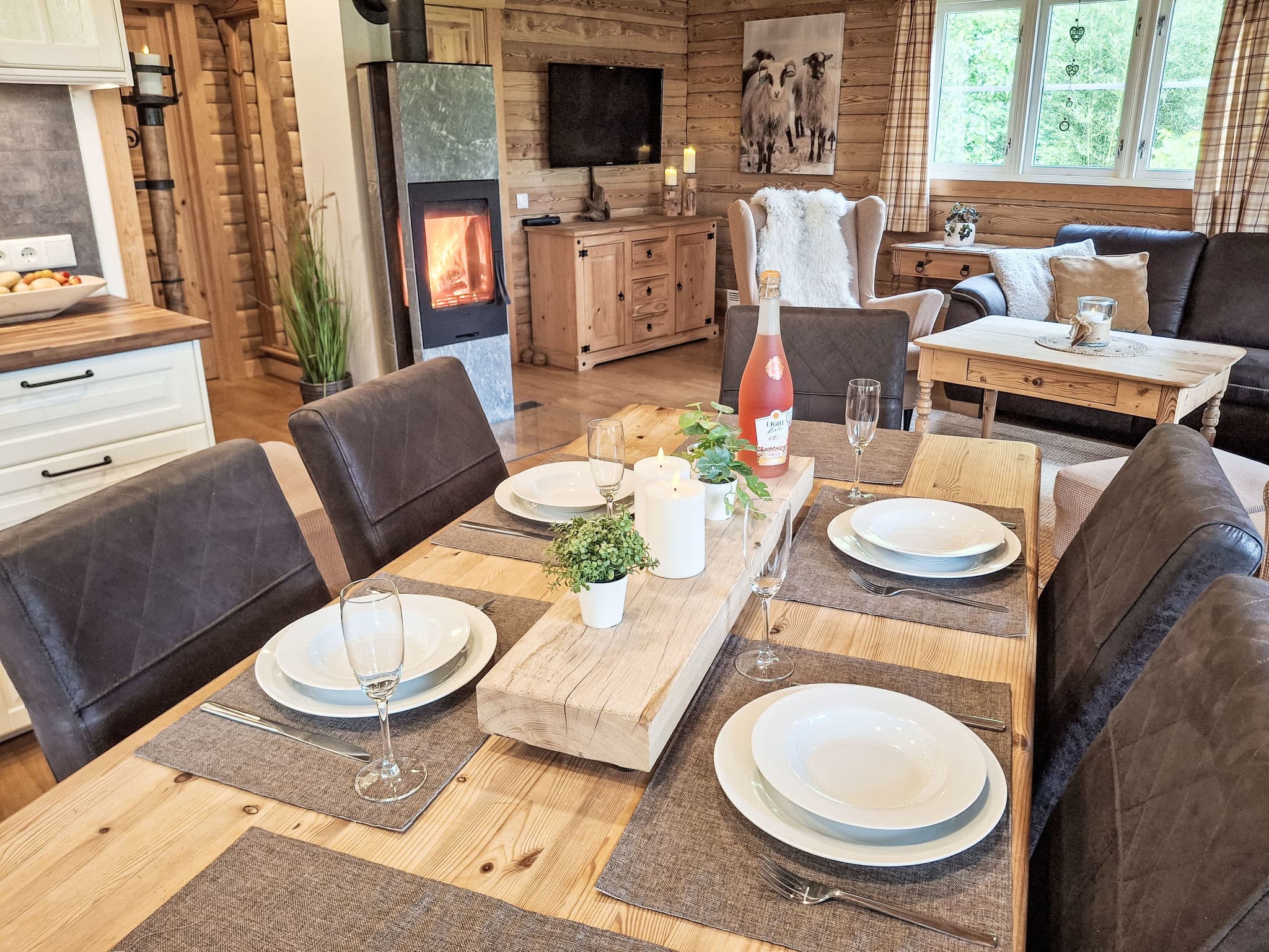 Kitchen / Dining Room