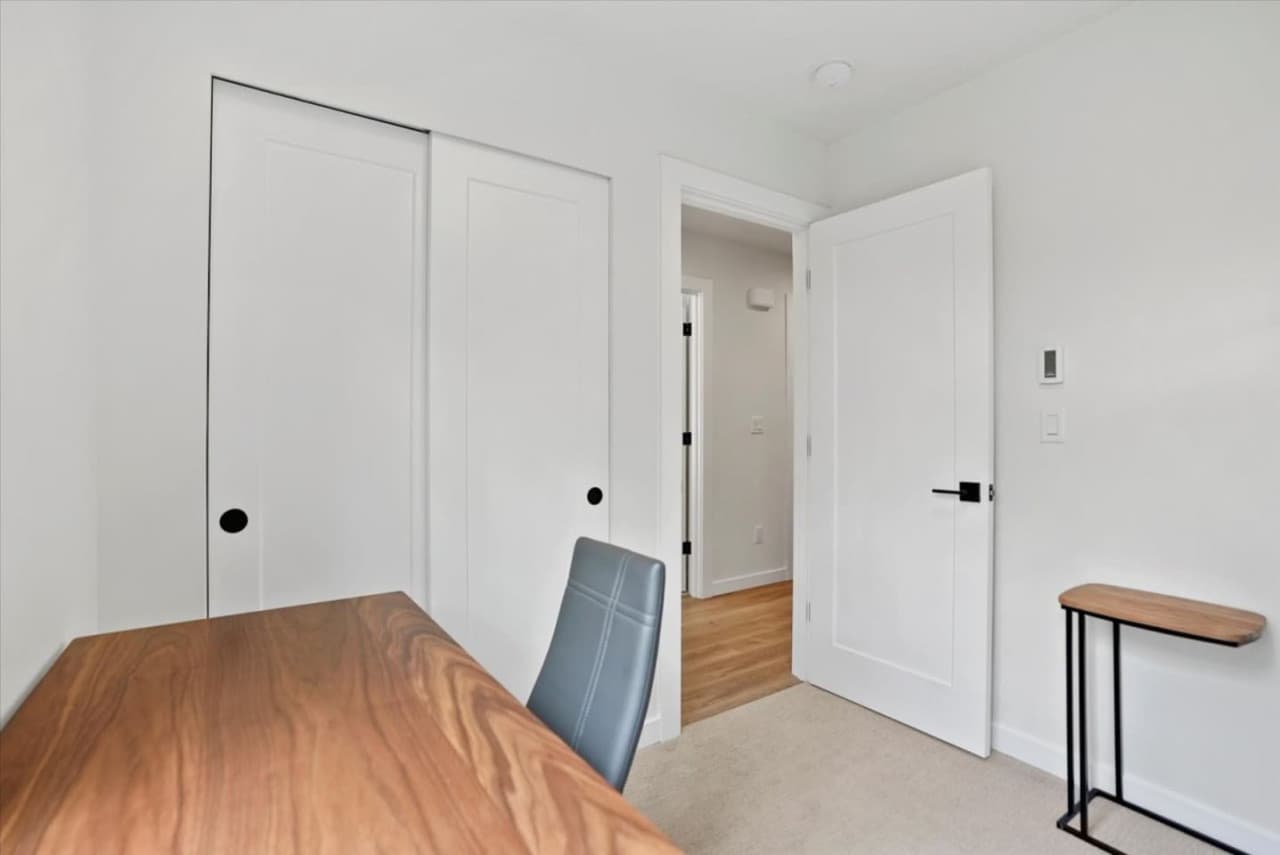 41-823 NE 70th St, Seattle, WA 98115 (35)