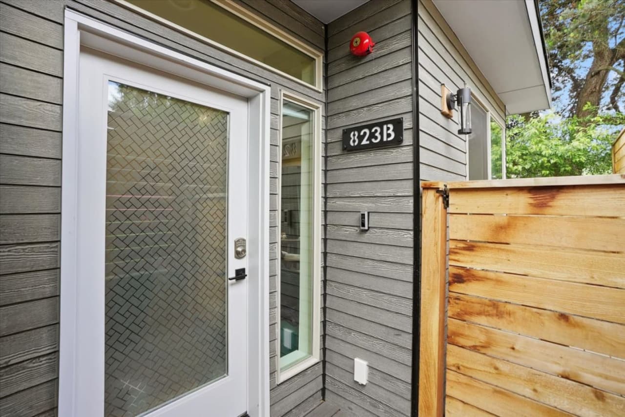 19-823 NE 70th St, Seattle, WA 98115 (19)