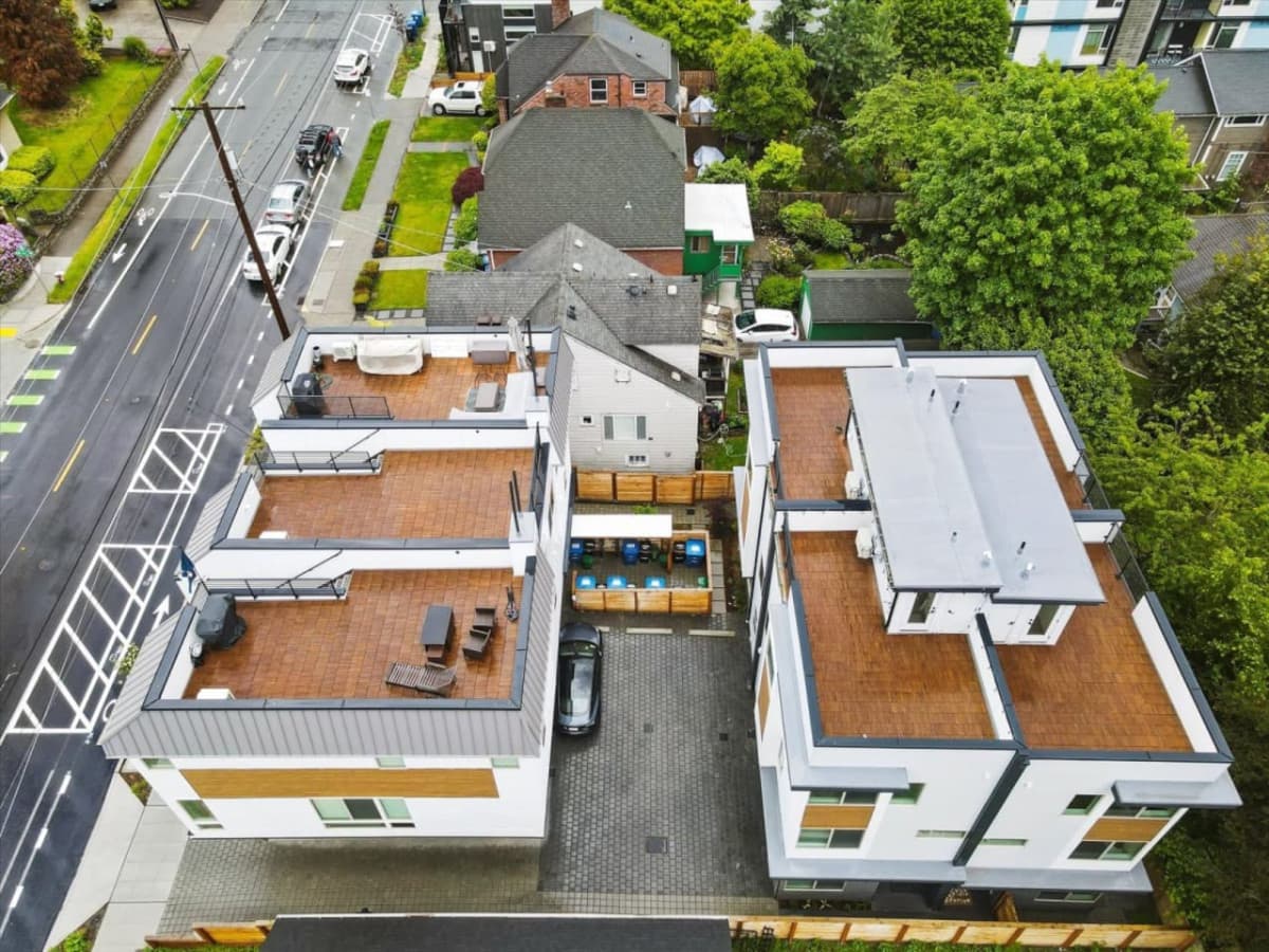 07-823 NE 70th St, Seattle, WA 98115 (9)