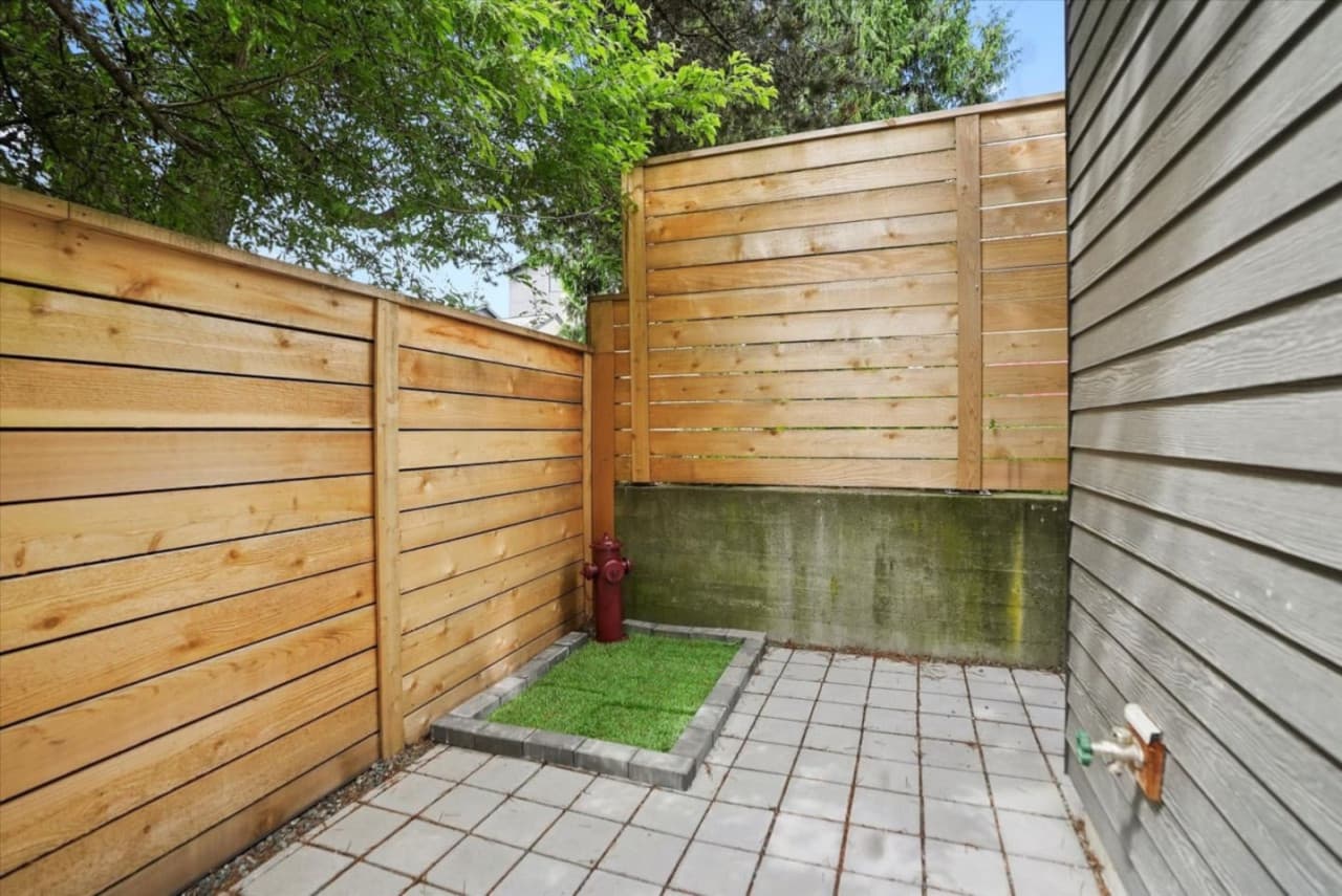 17-823 NE 70th St, Seattle, WA 98115 (13)