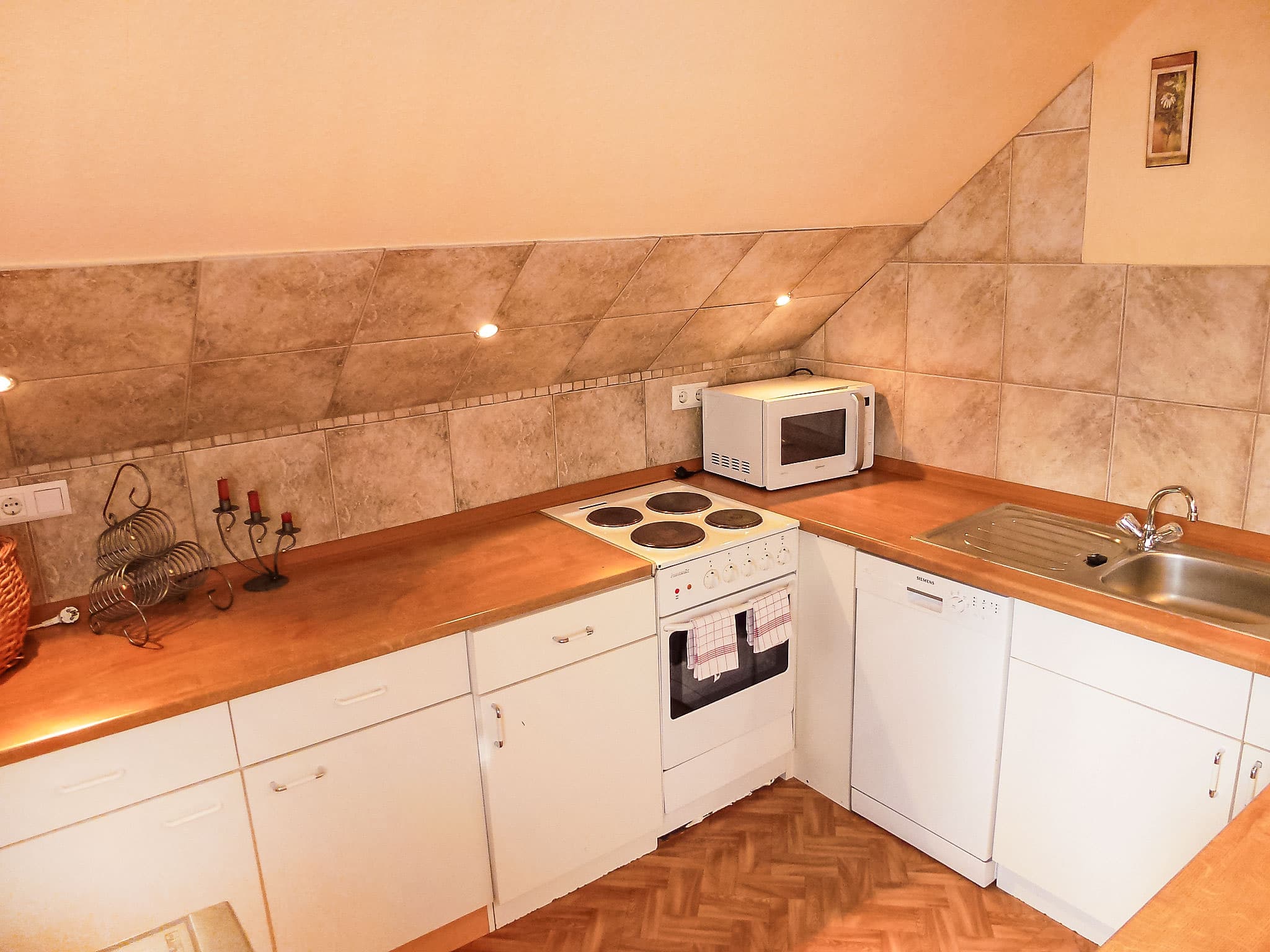 Kitchen / Dining Room