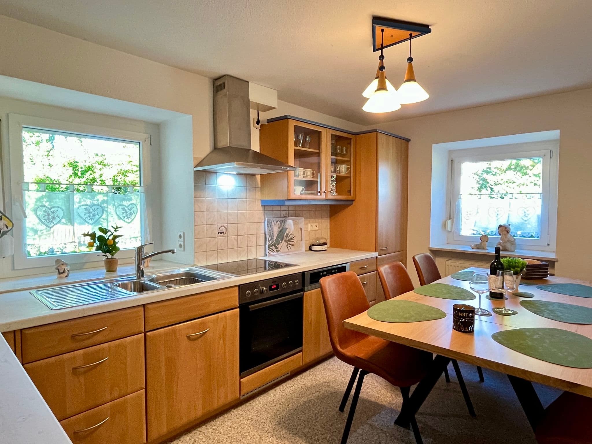 Kitchen / Dining Room