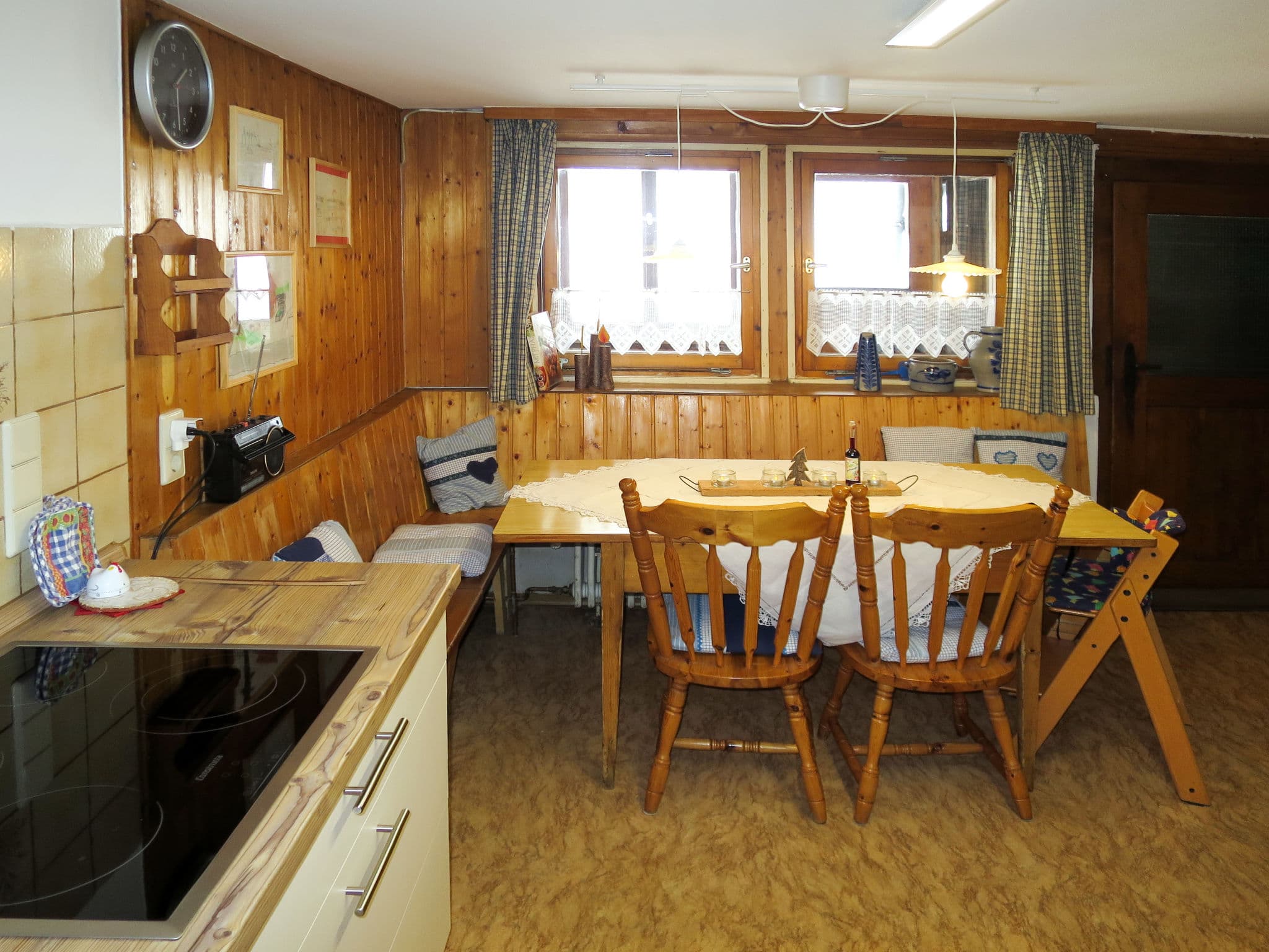 Kitchen / Dining Room