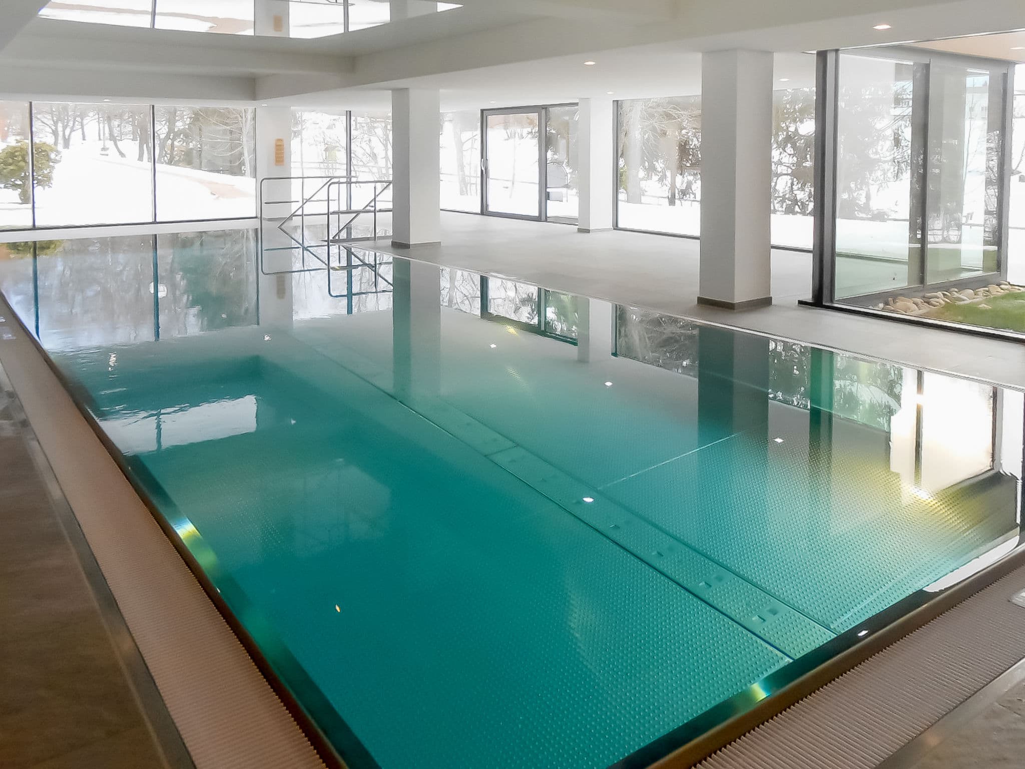 Pool Indoor