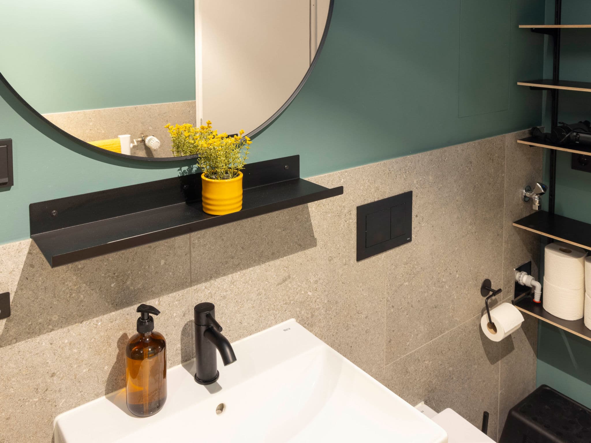 Bathroom / Wellness