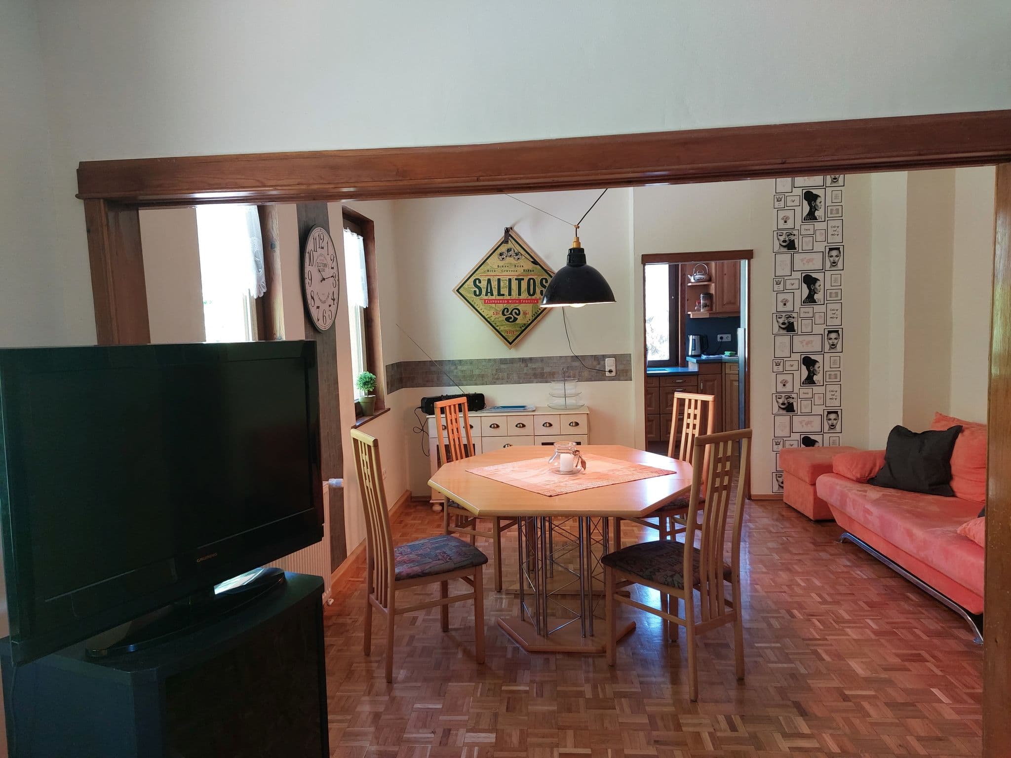 Kitchen / Dining Room