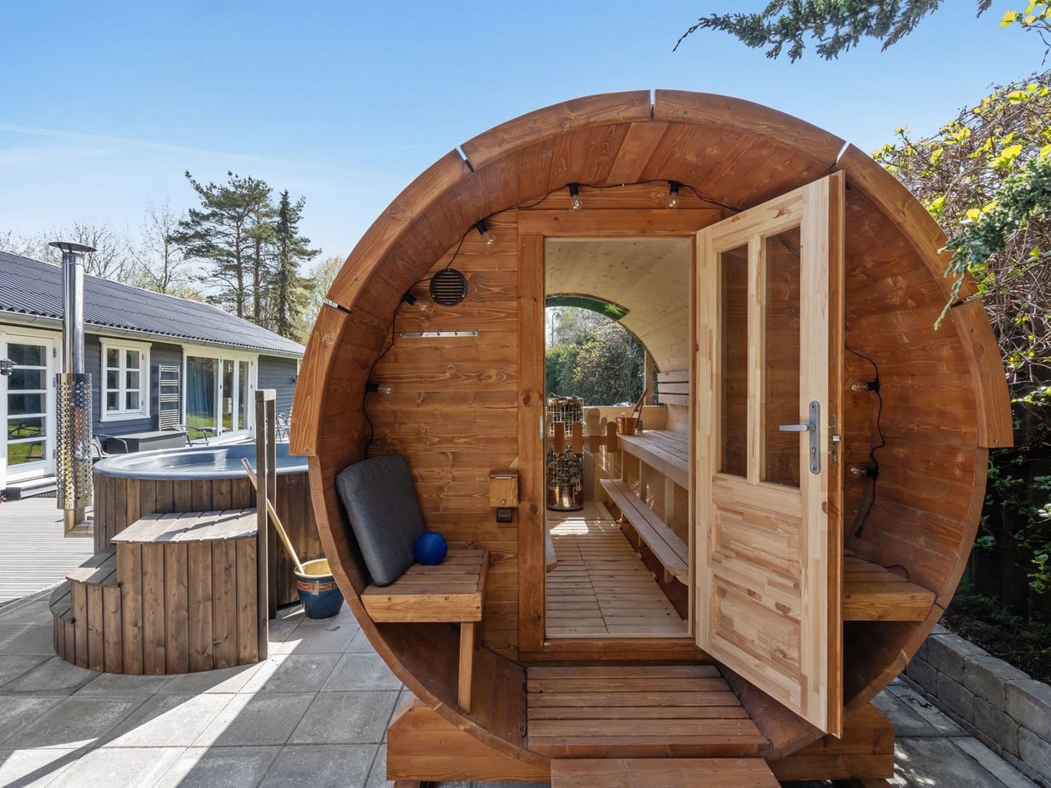 Bathroom / Wellness