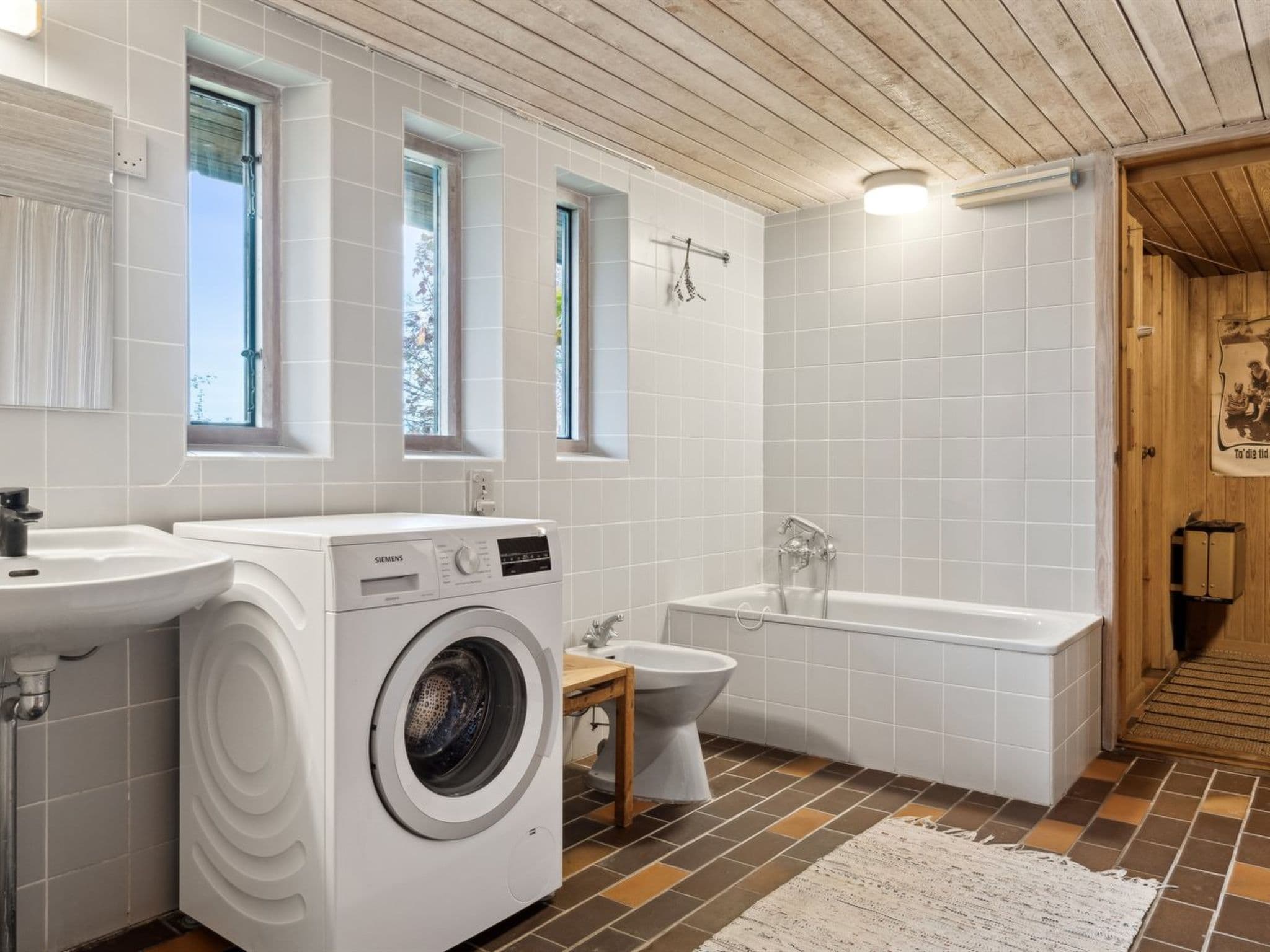 Bathroom / Wellness