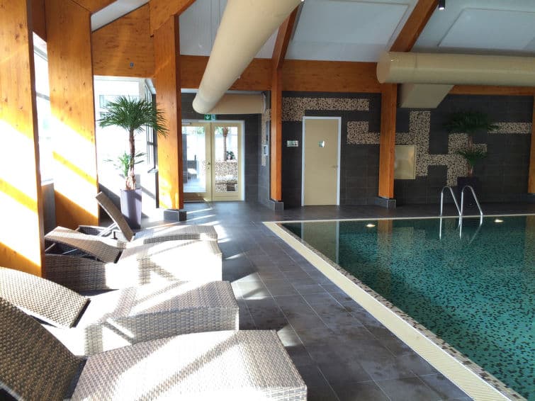 Pool Indoor
