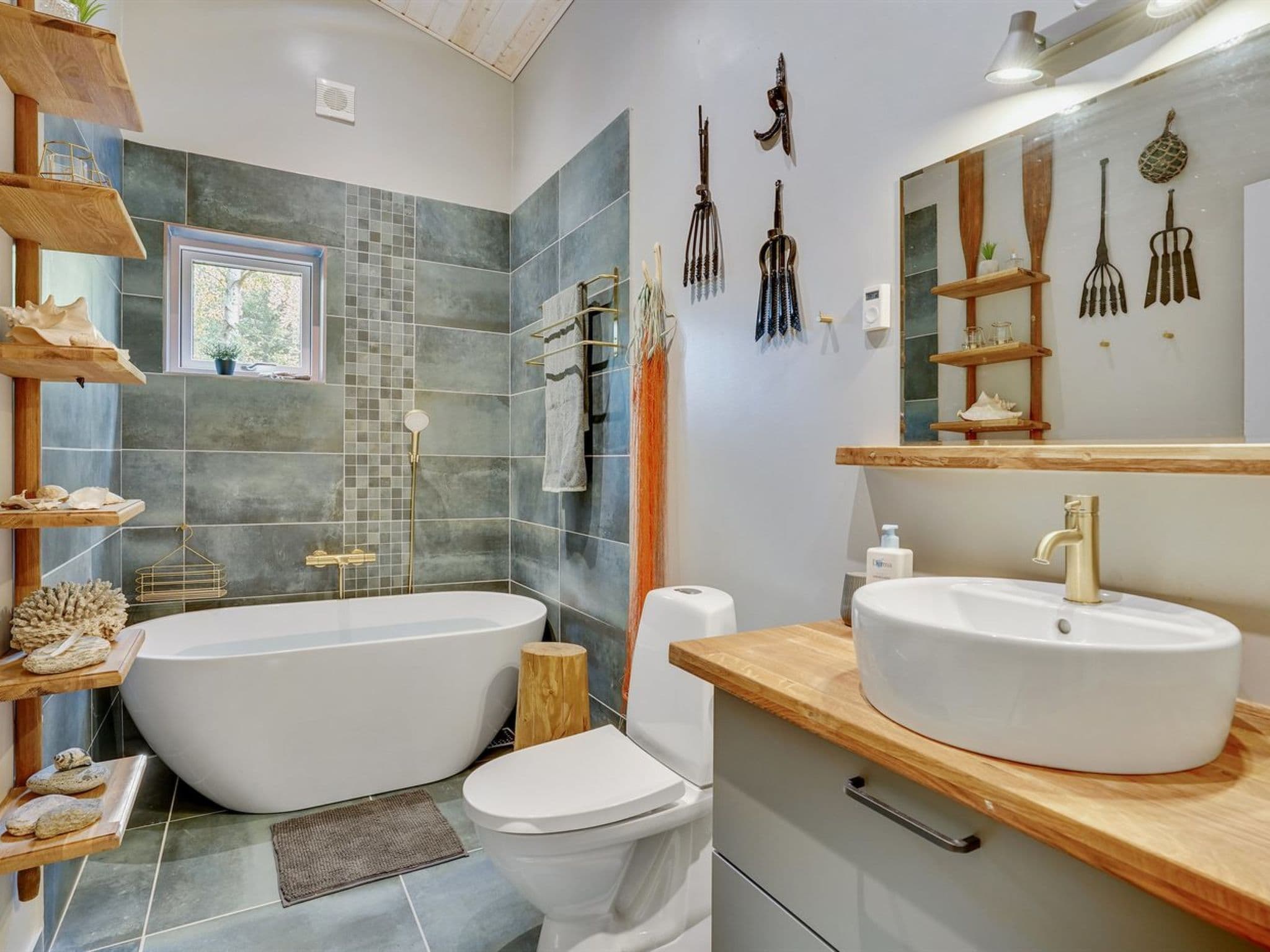 Bathroom / Wellness